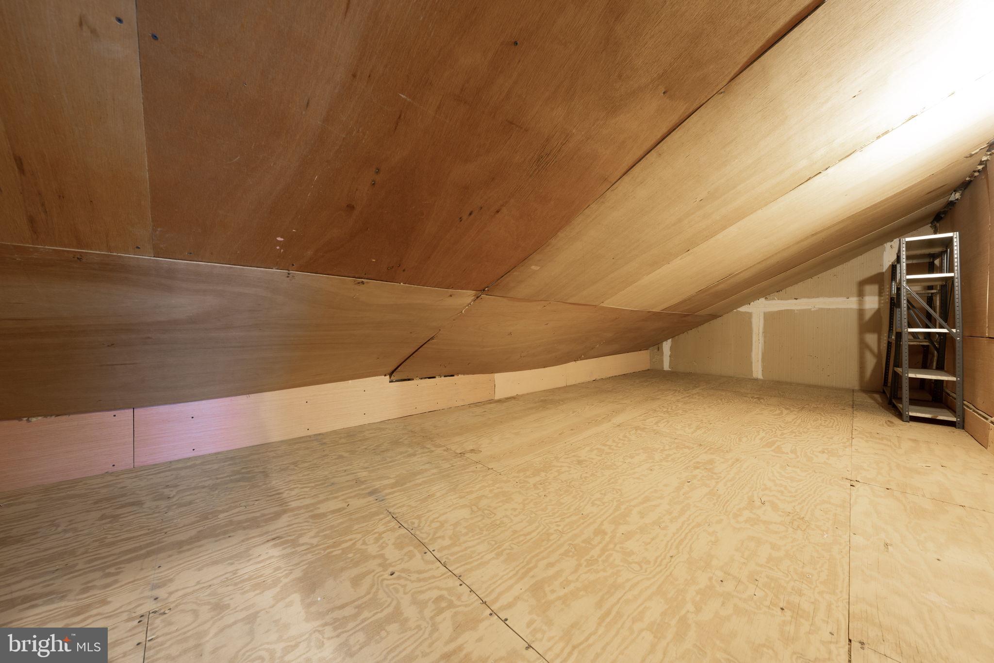 SKYLINE VILLAGE - Residential