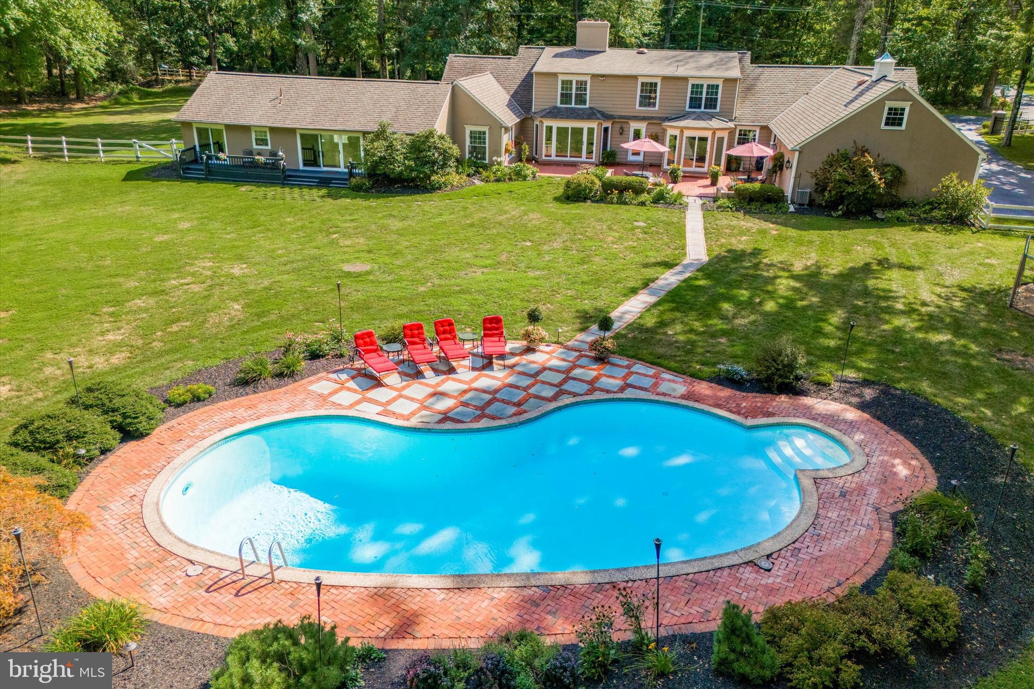 DOYLESTOWN - Residential