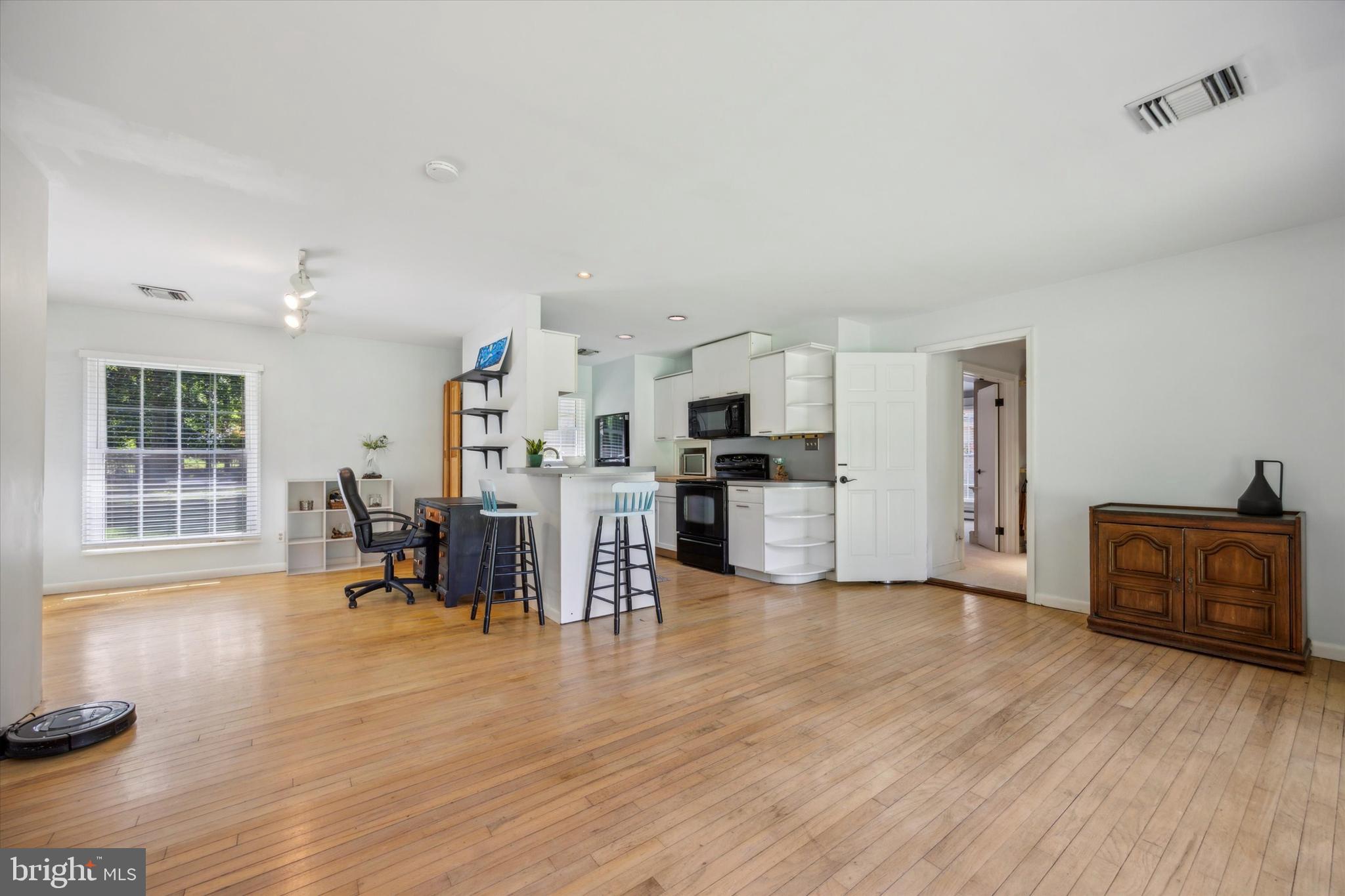 DOYLESTOWN - Residential