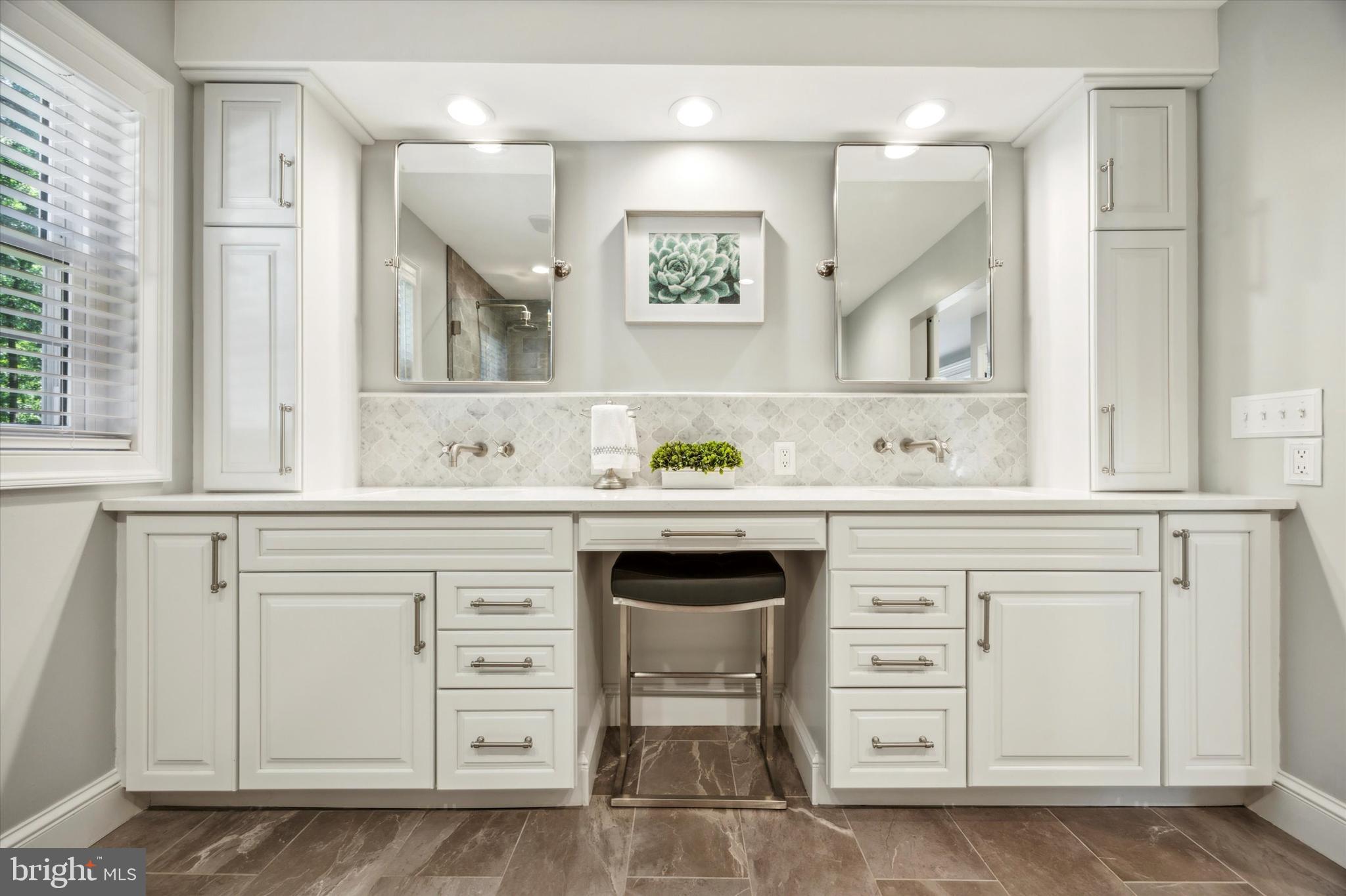 DOYLESTOWN - Residential