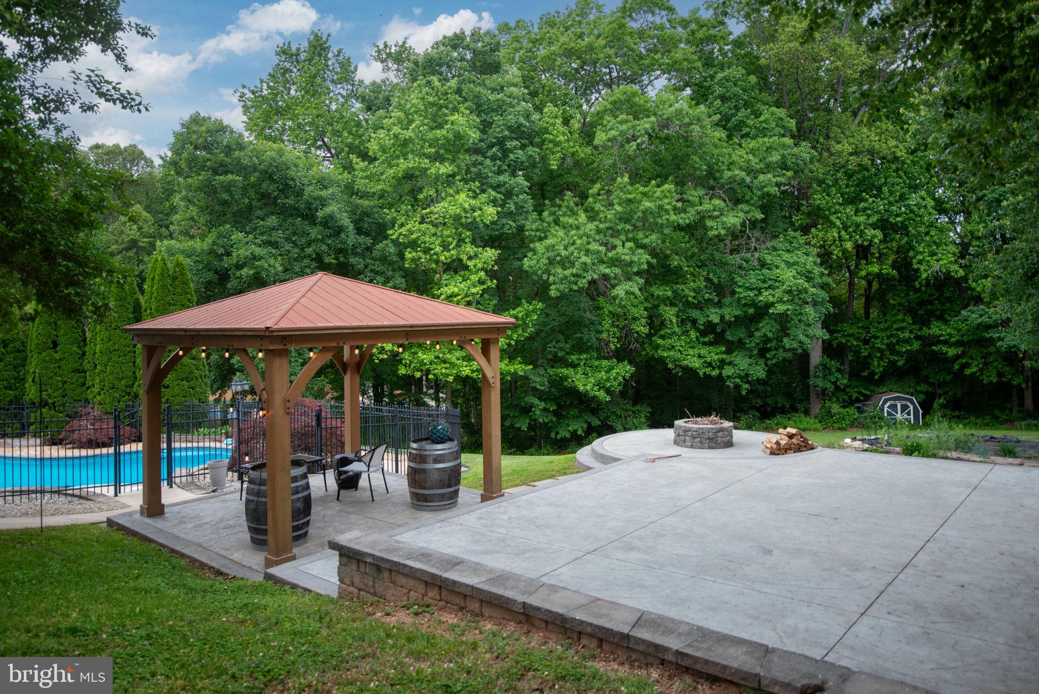 NI RIVER LANDING - Residential