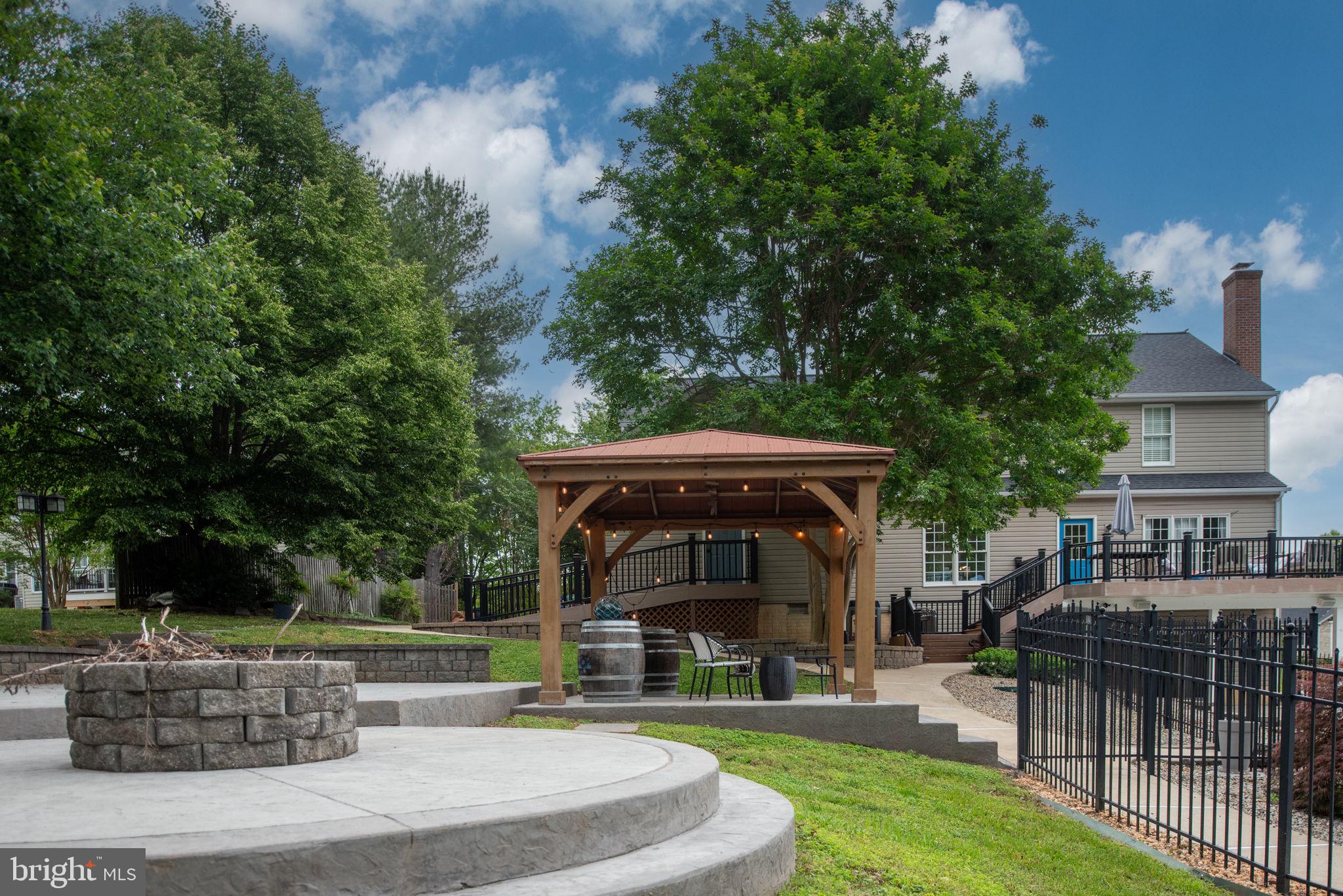 NI RIVER LANDING - Residential