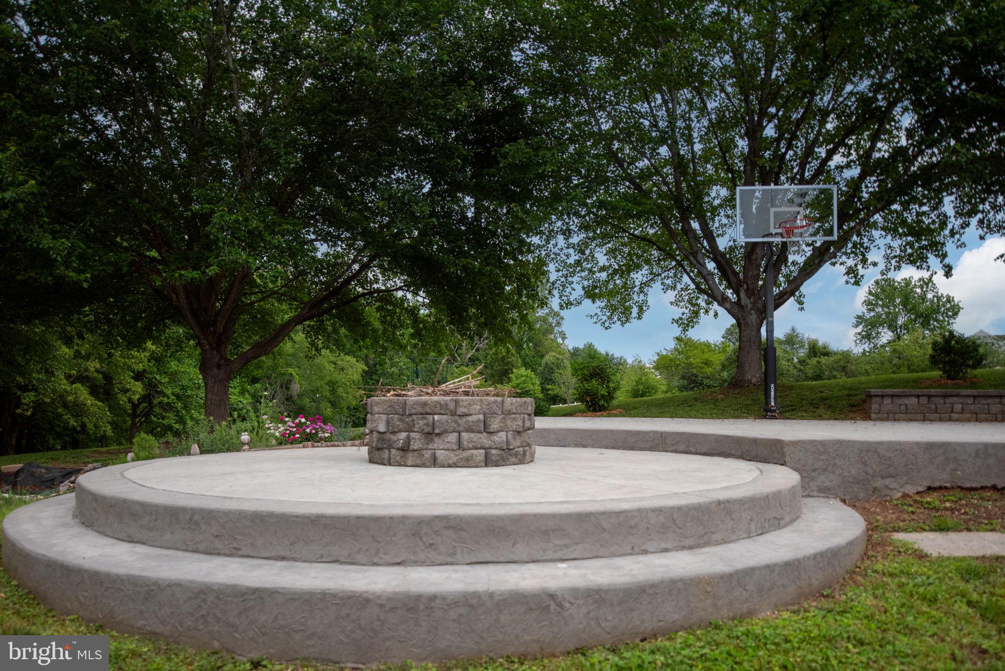 NI RIVER LANDING - Residential