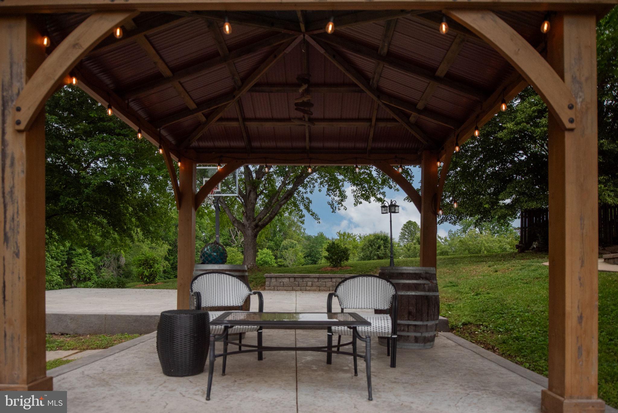 NI RIVER LANDING - Residential