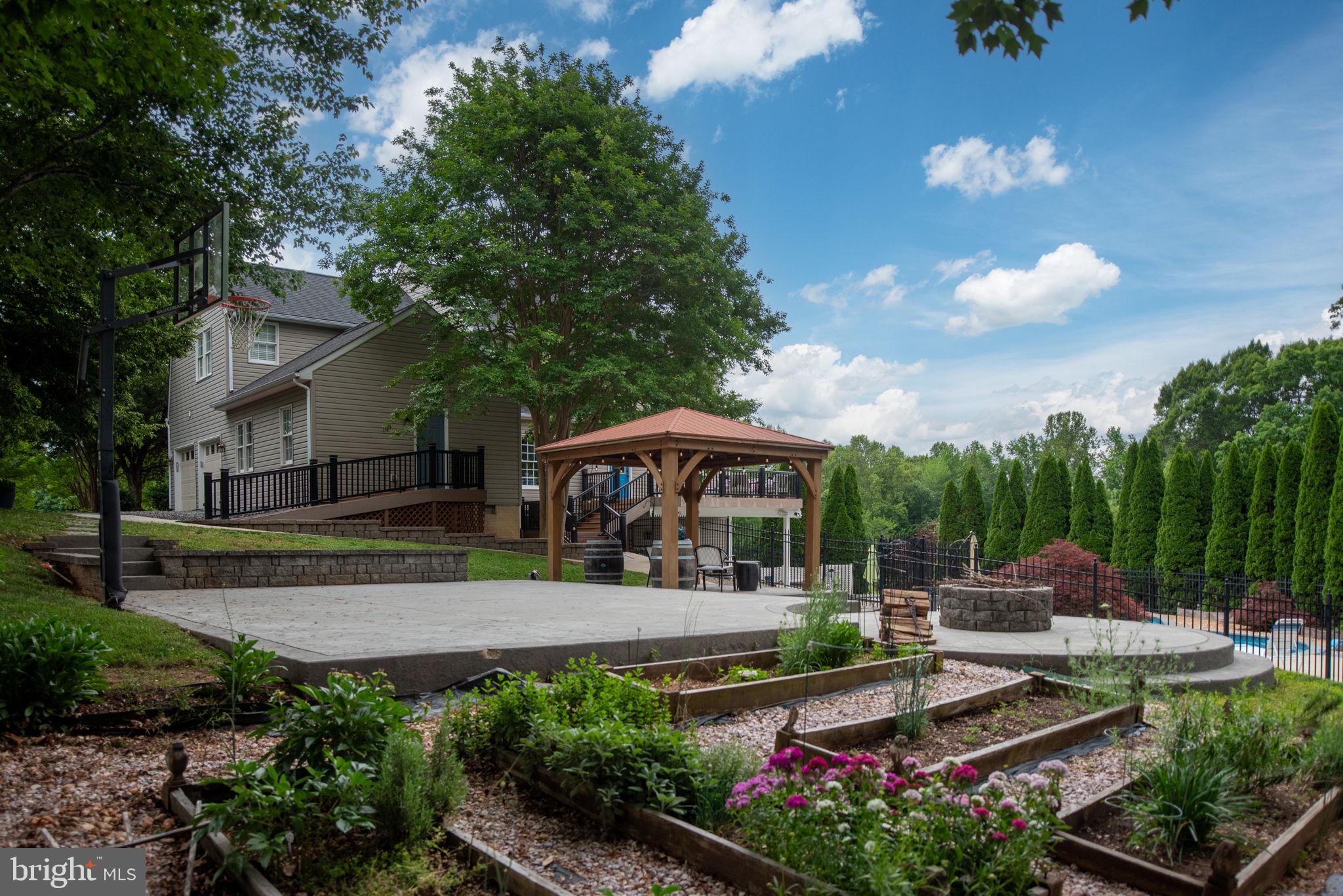 NI RIVER LANDING - Residential