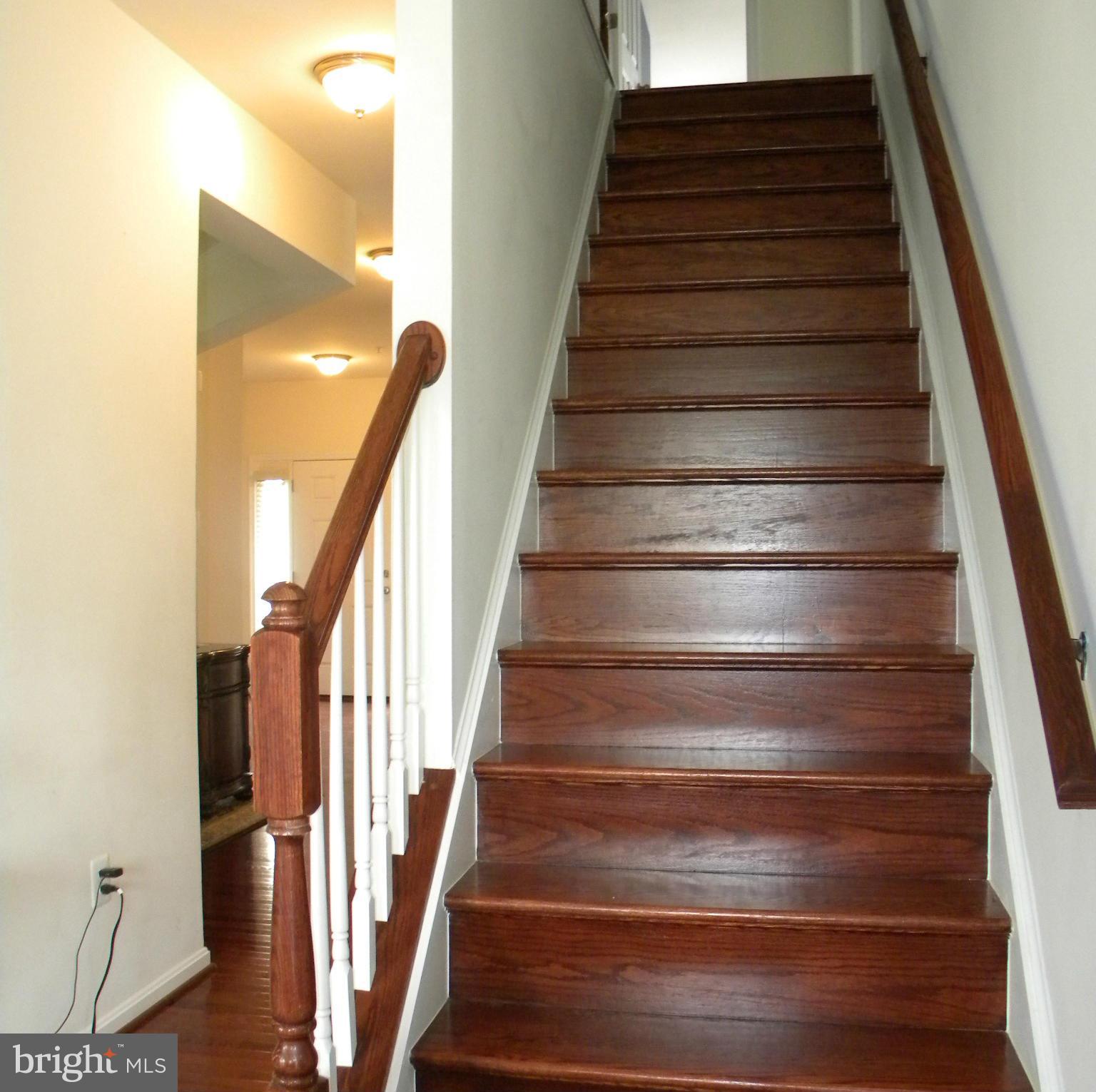 EAGLES POINTE - Residential