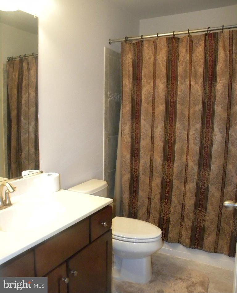 EAGLES POINTE - Residential