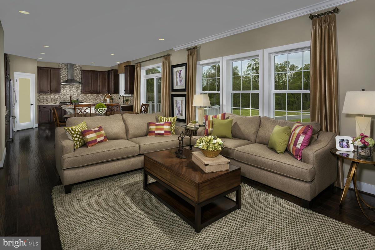 AUTUMN OVERLOOK - Residential