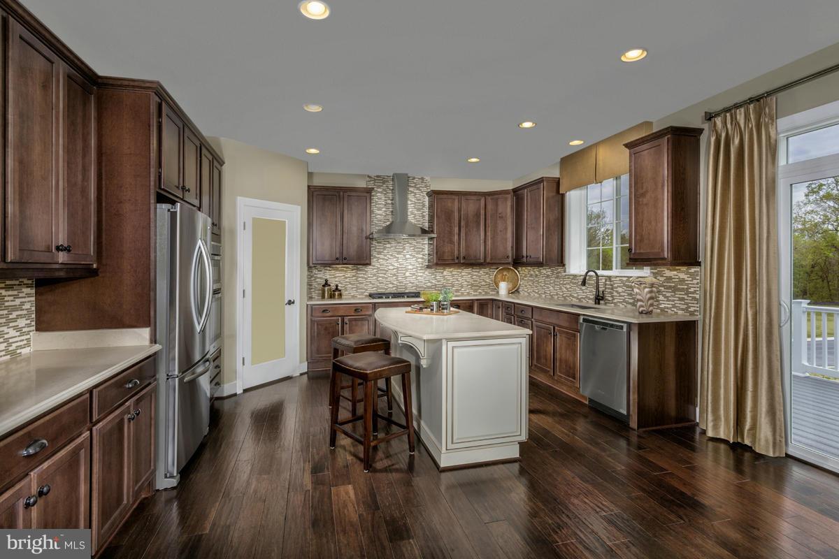 AUTUMN OVERLOOK - Residential