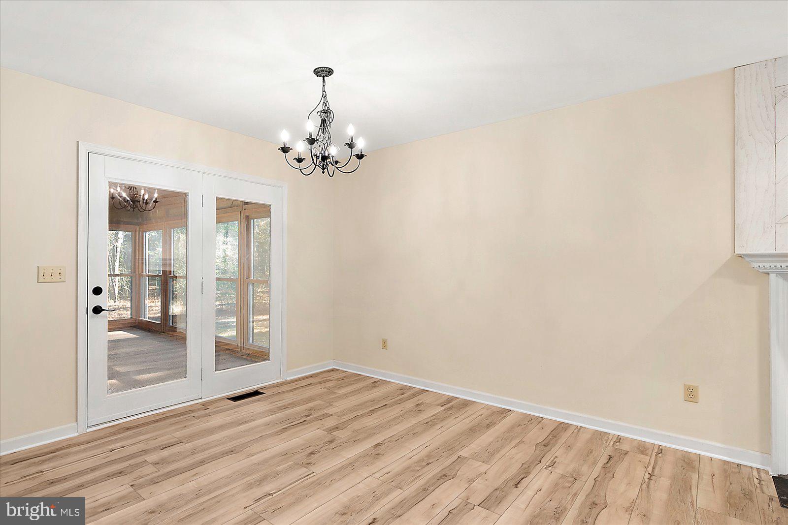 HUNTERS MILL - Residential