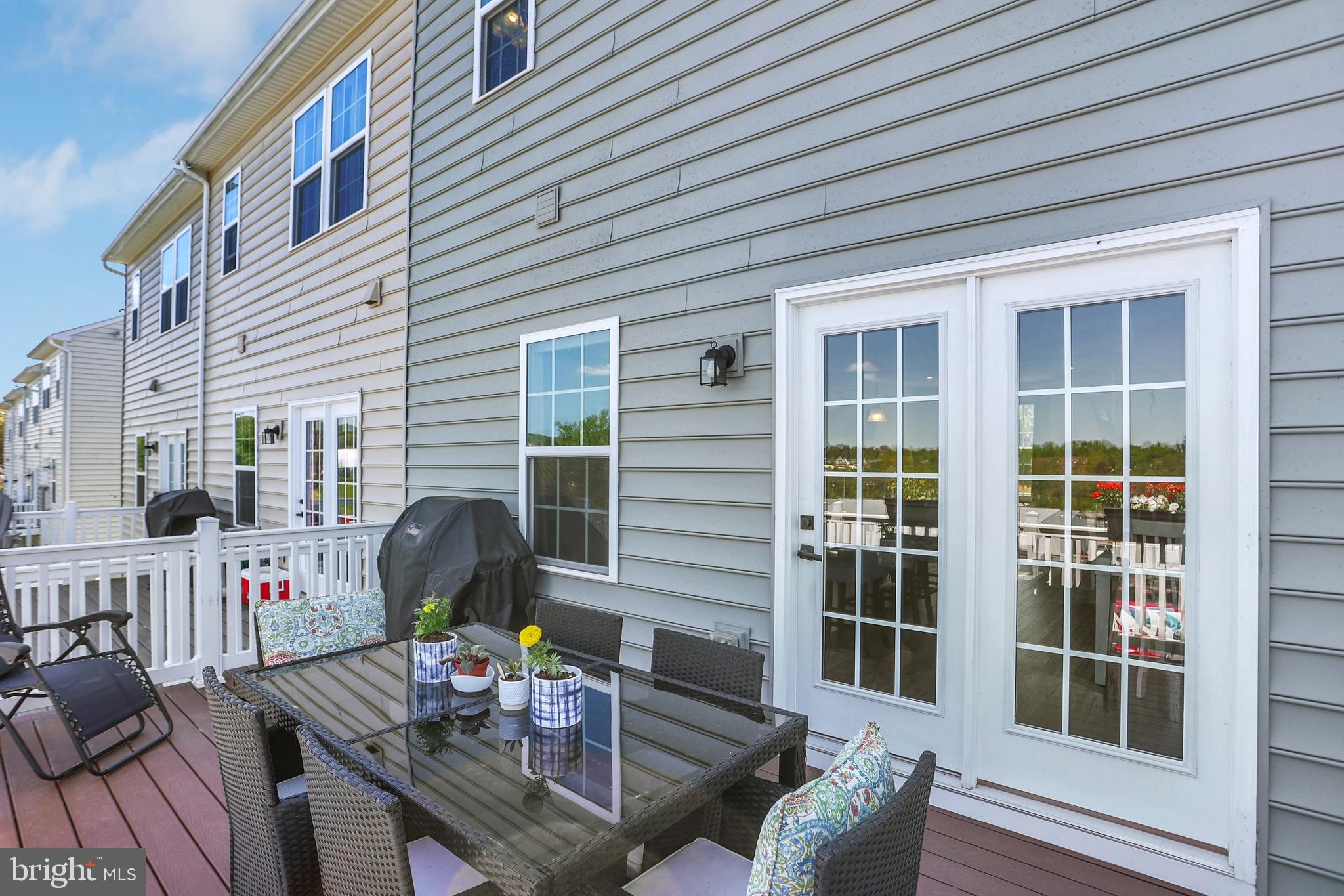 HOLLY RIDGE - Residential