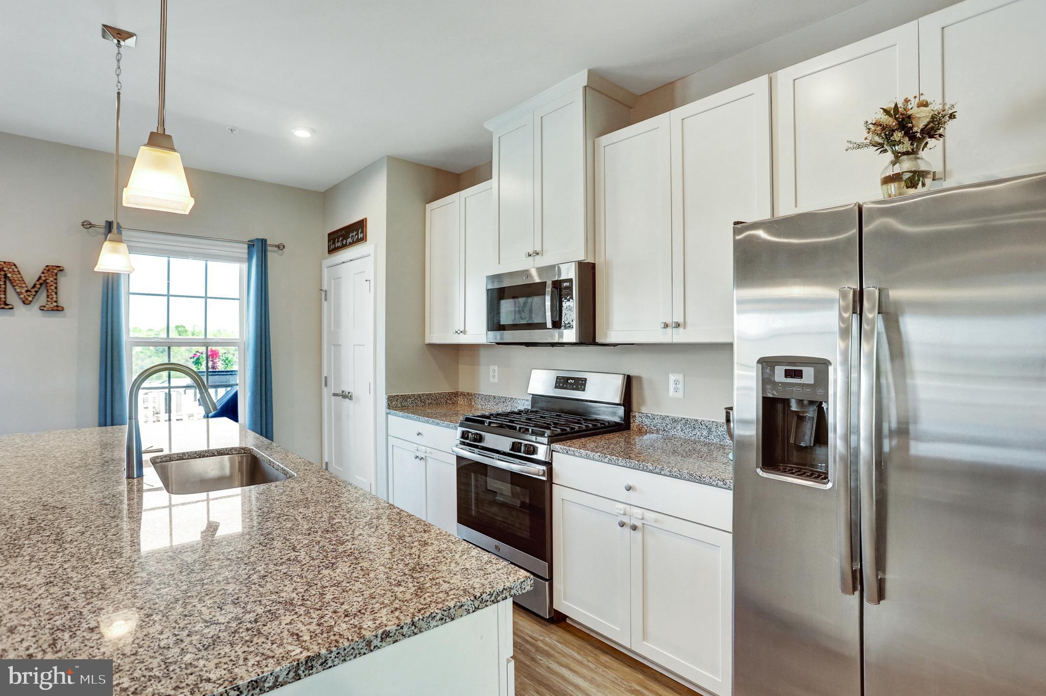 HOLLY RIDGE - Residential