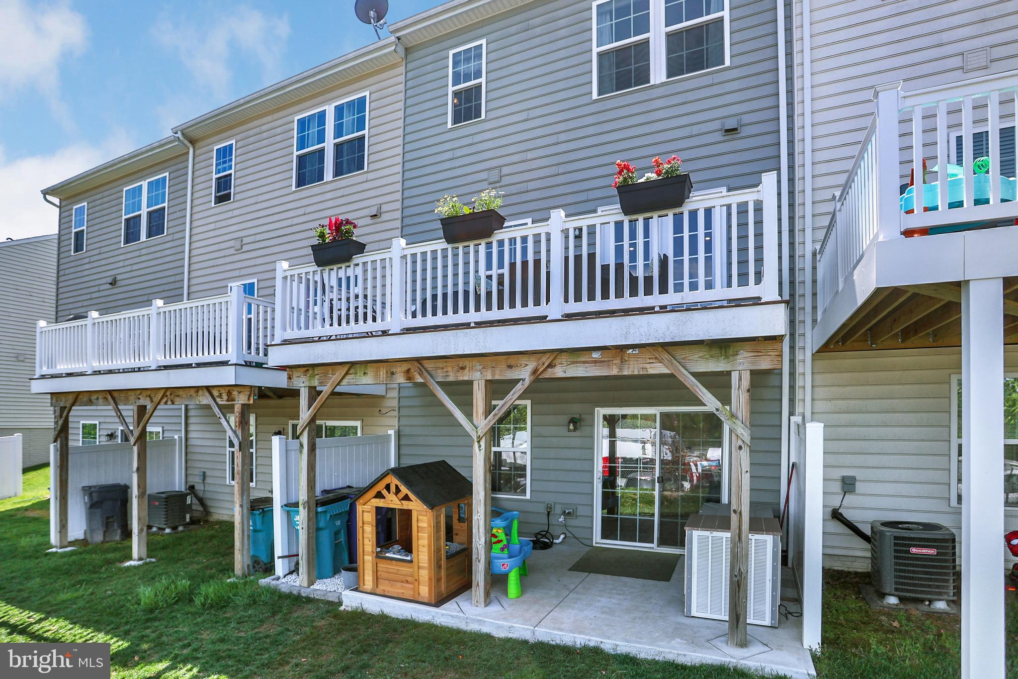 HOLLY RIDGE - Residential