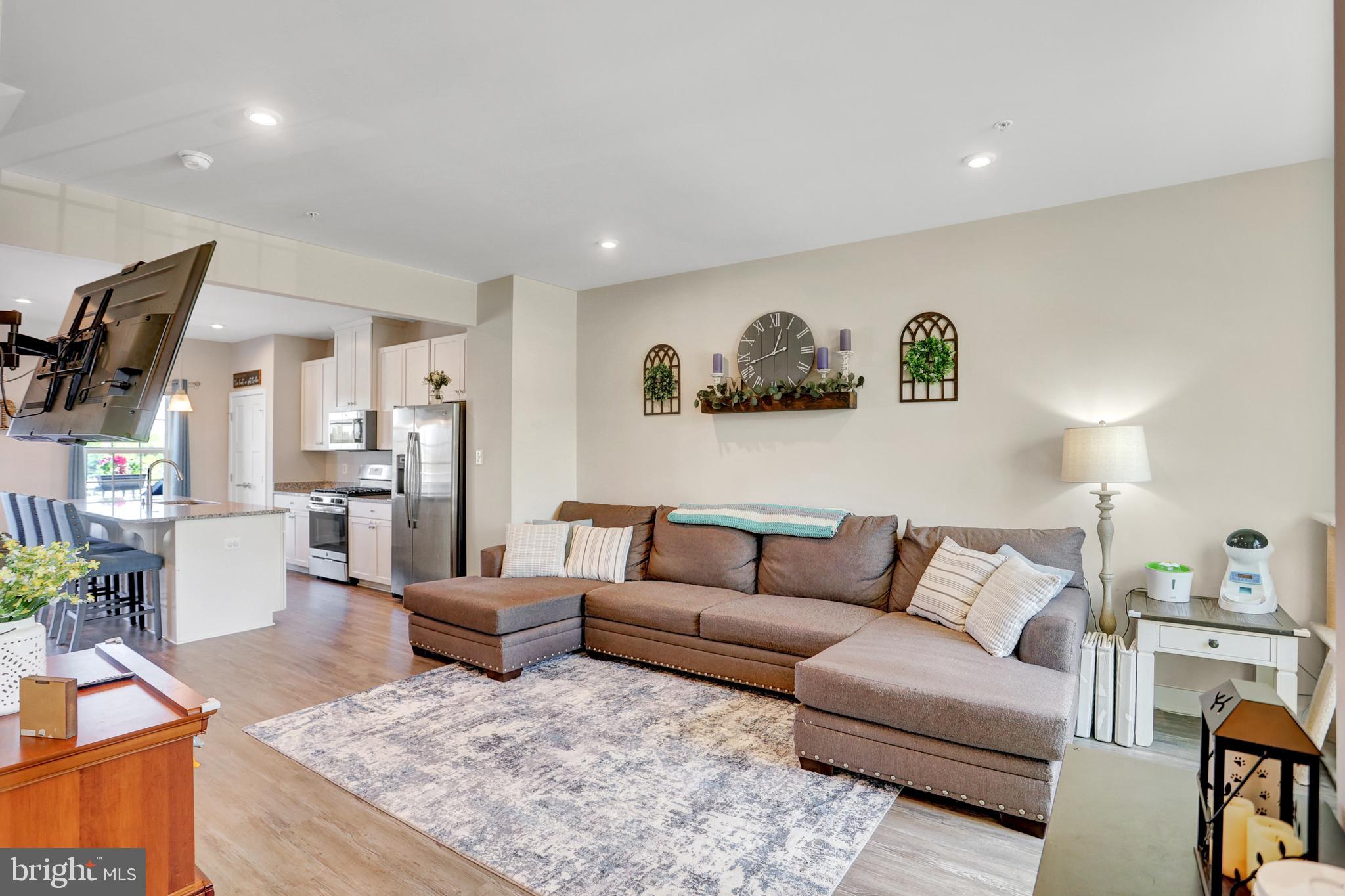 HOLLY RIDGE - Residential