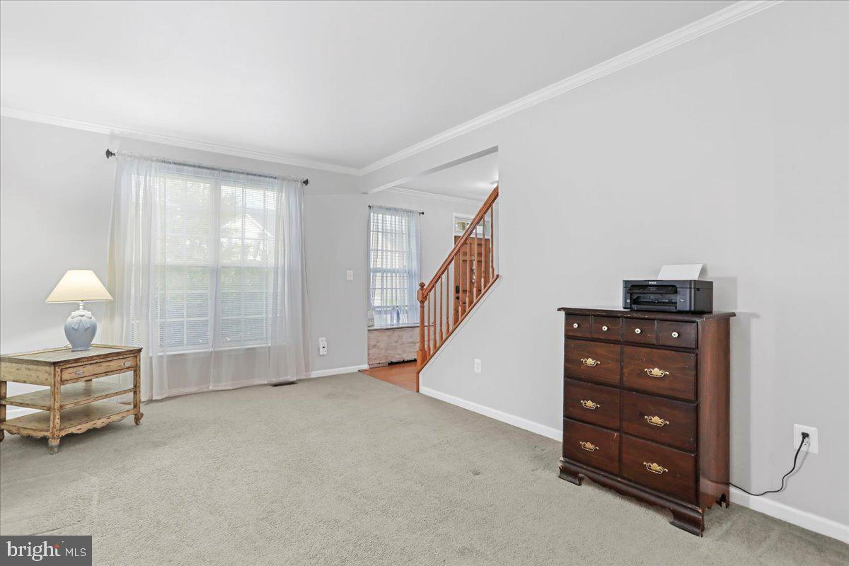 THE VILLAGE OF WASHINGTON TRAIL WEST - Residential