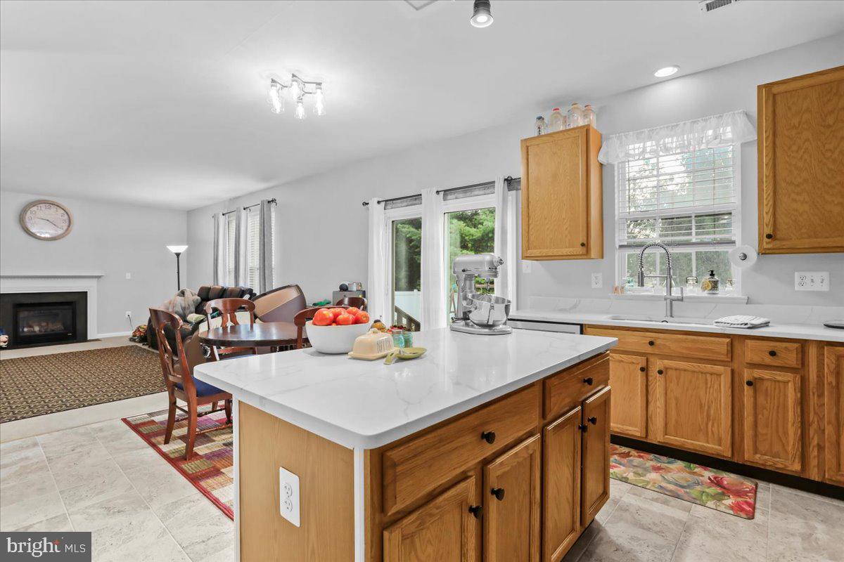 THE VILLAGE OF WASHINGTON TRAIL WEST - Residential