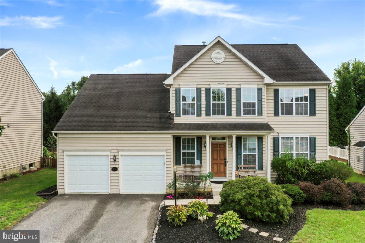 THE VILLAGE OF WASHINGTON TRAIL WEST - Residential