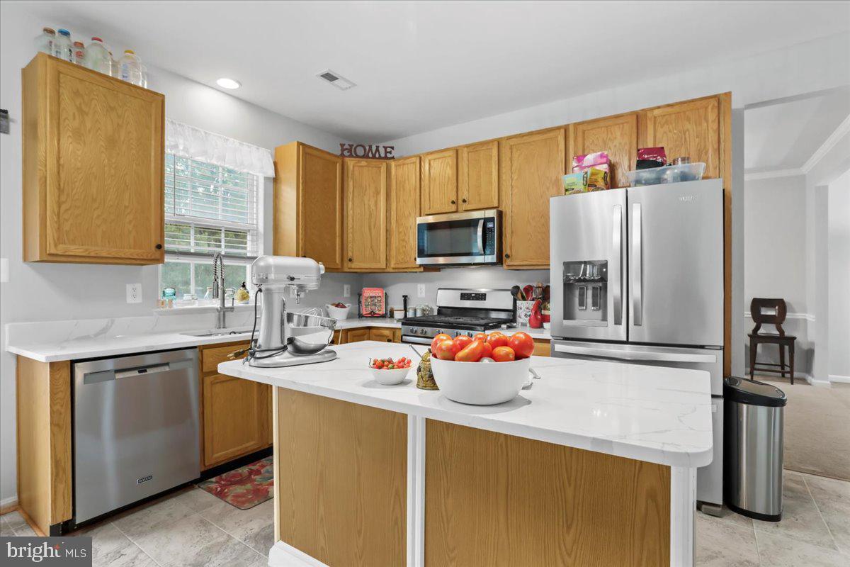 THE VILLAGE OF WASHINGTON TRAIL WEST - Residential