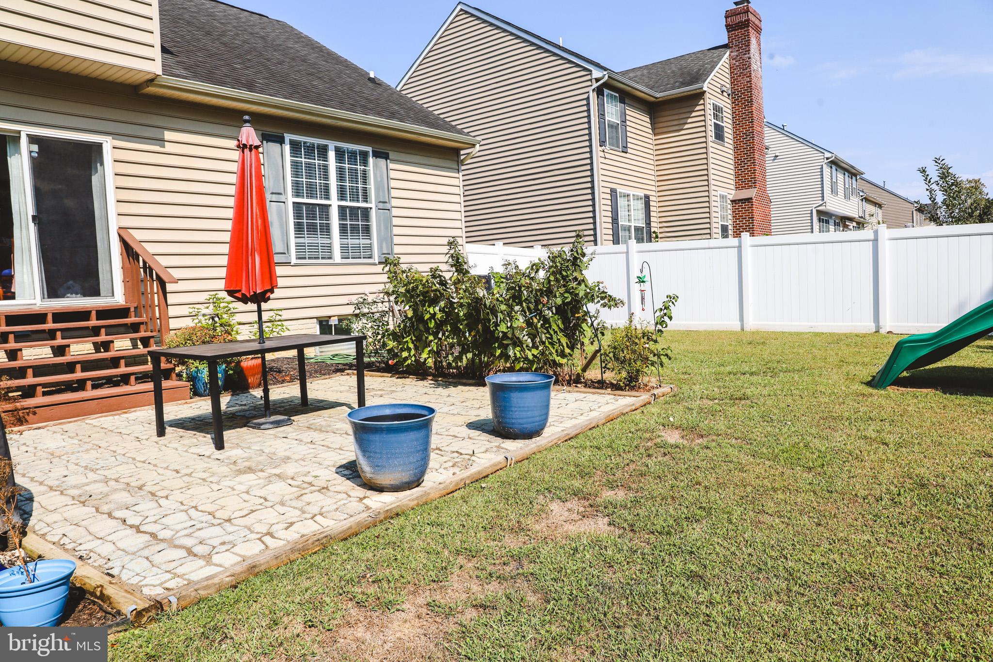 THE VILLAGE OF WASHINGTON TRAIL WEST - Residential