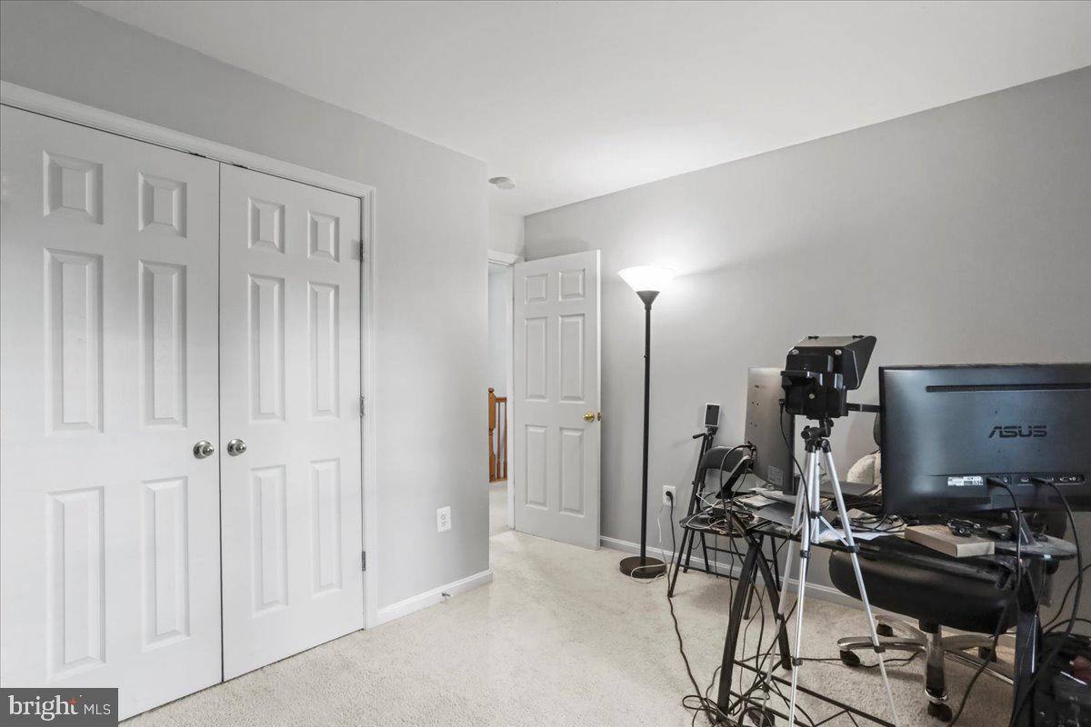 THE VILLAGE OF WASHINGTON TRAIL WEST - Residential