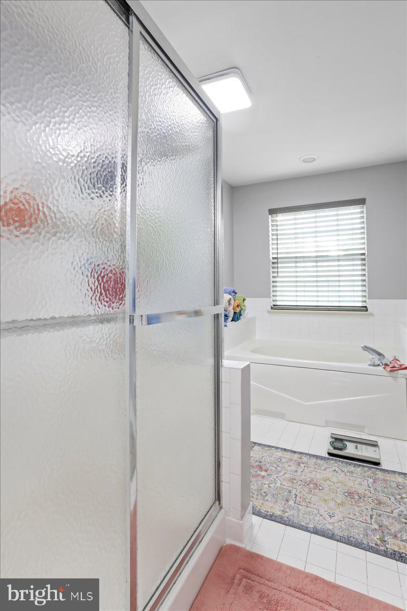 THE VILLAGE OF WASHINGTON TRAIL WEST - Residential