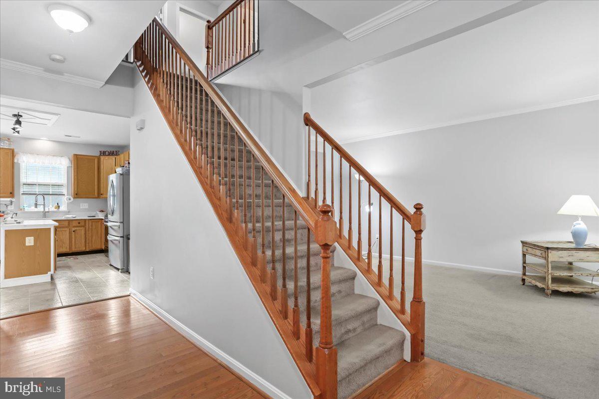 THE VILLAGE OF WASHINGTON TRAIL WEST - Residential