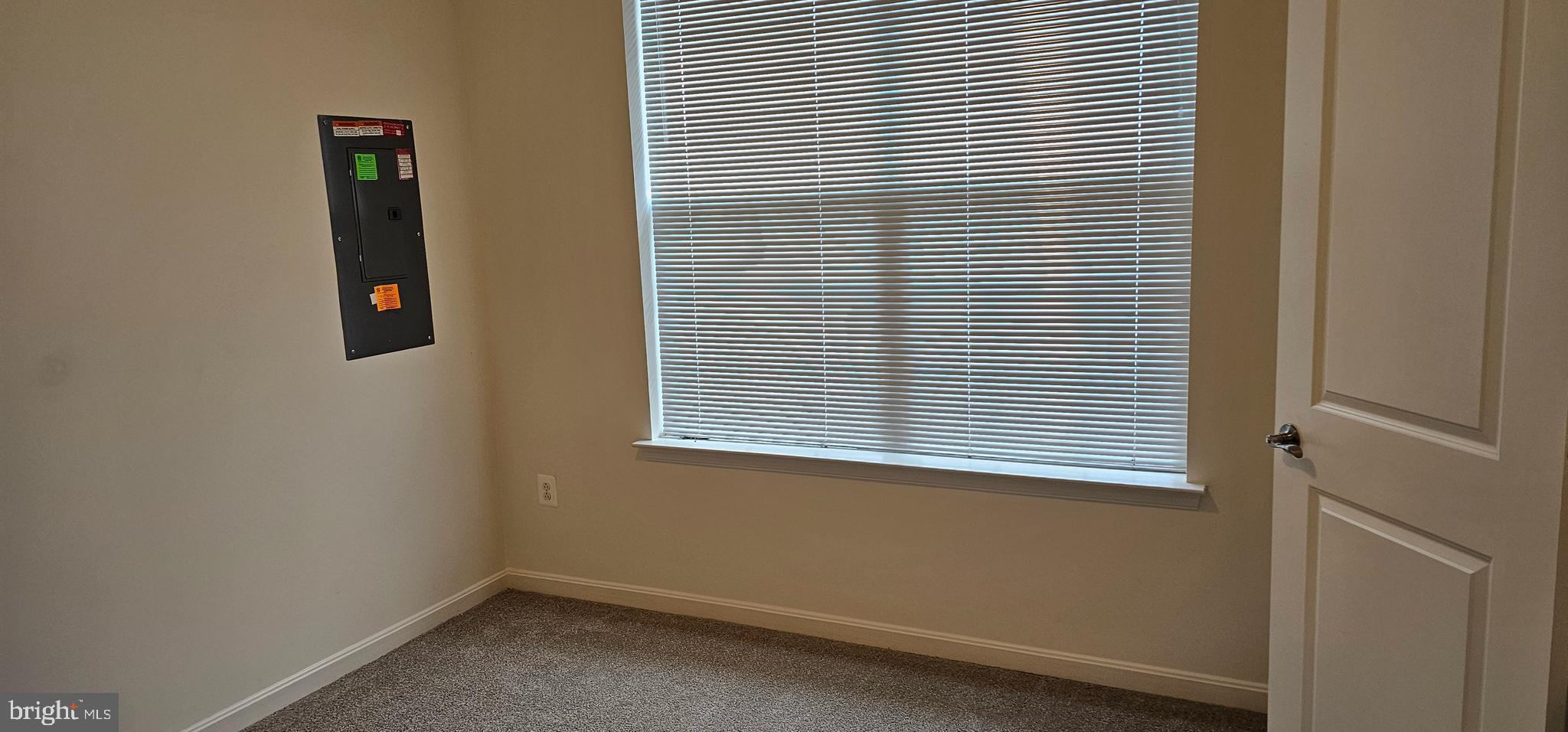 FRANKLIN POINT AT DEERBORNE - Residential Lease