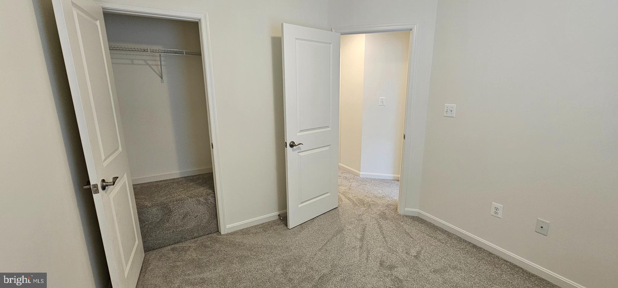 FRANKLIN POINT AT DEERBORNE - Residential Lease