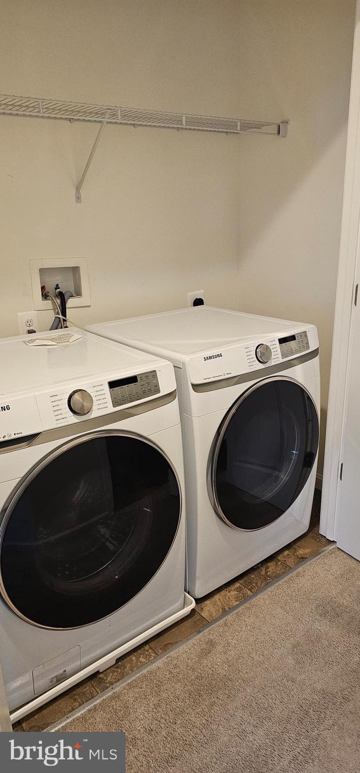 FRANKLIN POINT AT DEERBORNE - Residential Lease