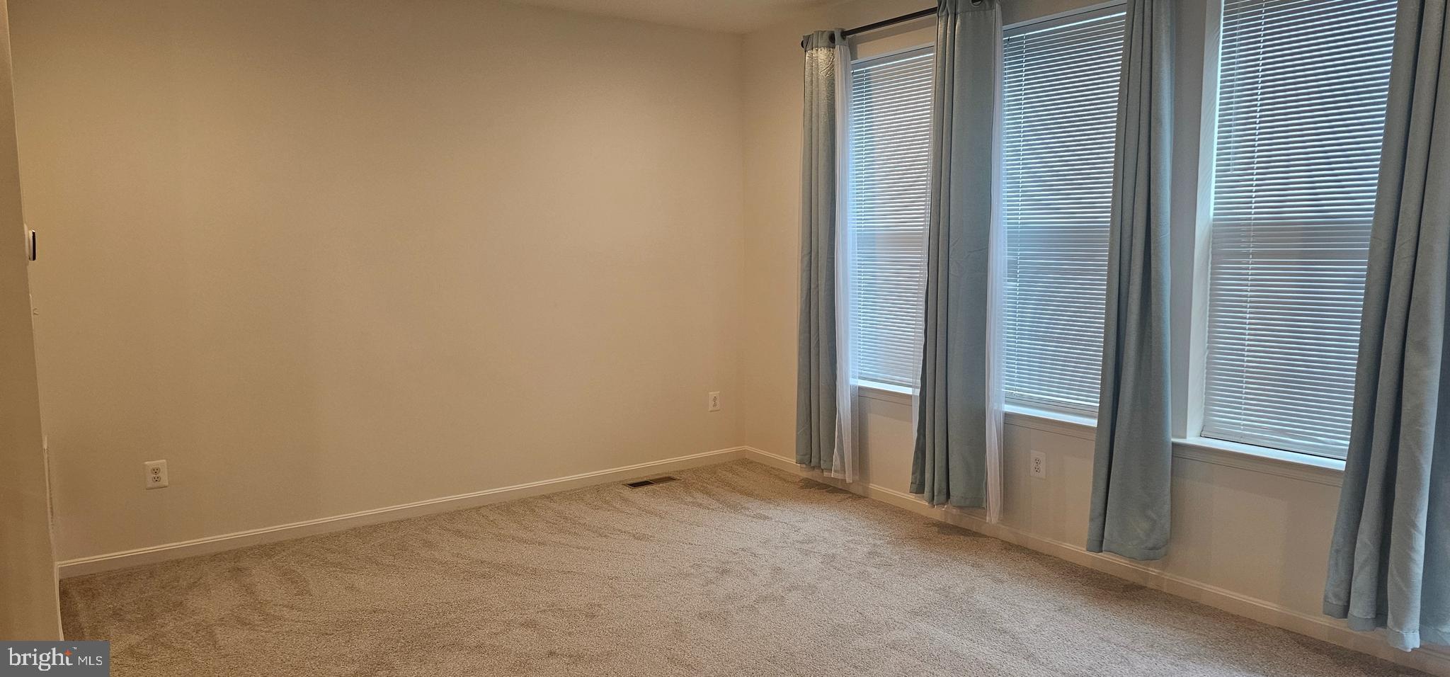 FRANKLIN POINT AT DEERBORNE - Residential Lease