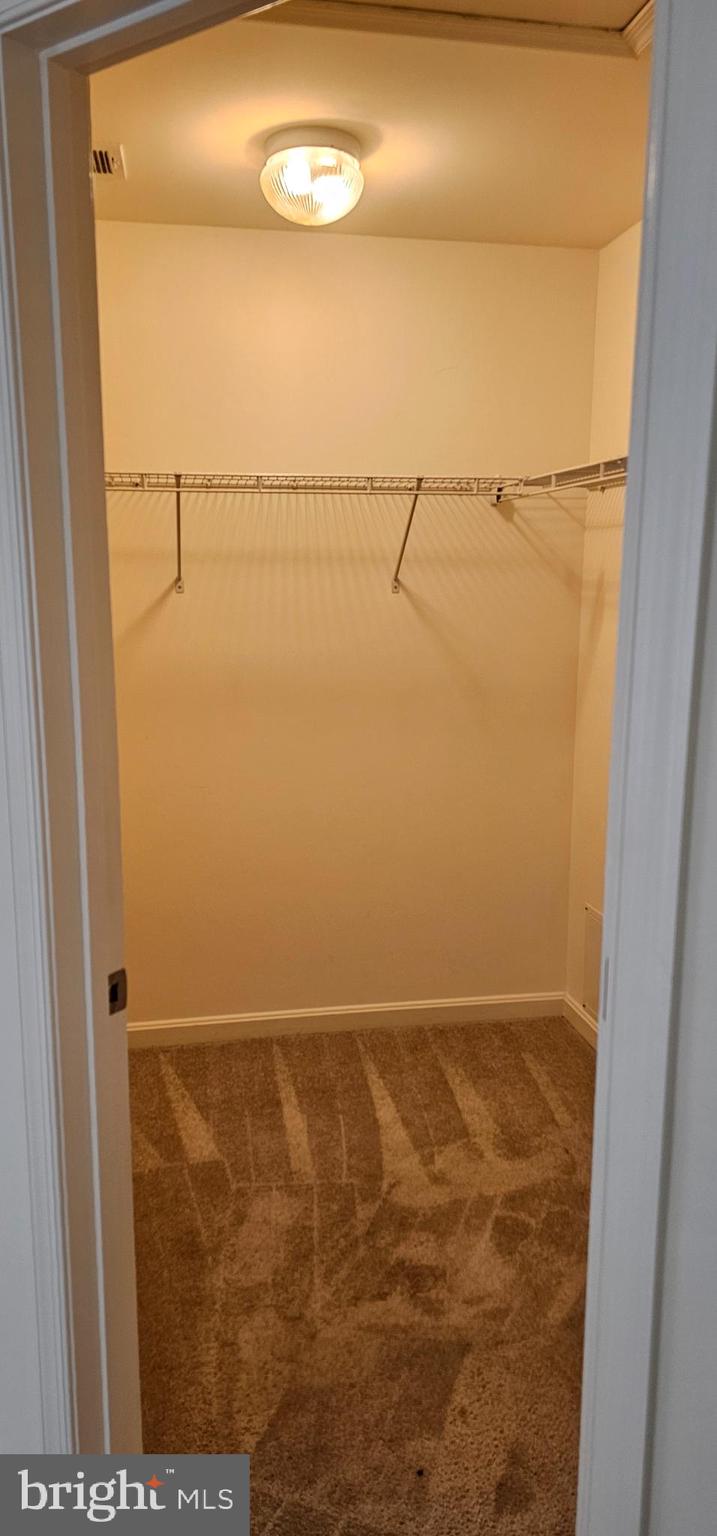 FRANKLIN POINT AT DEERBORNE - Residential Lease