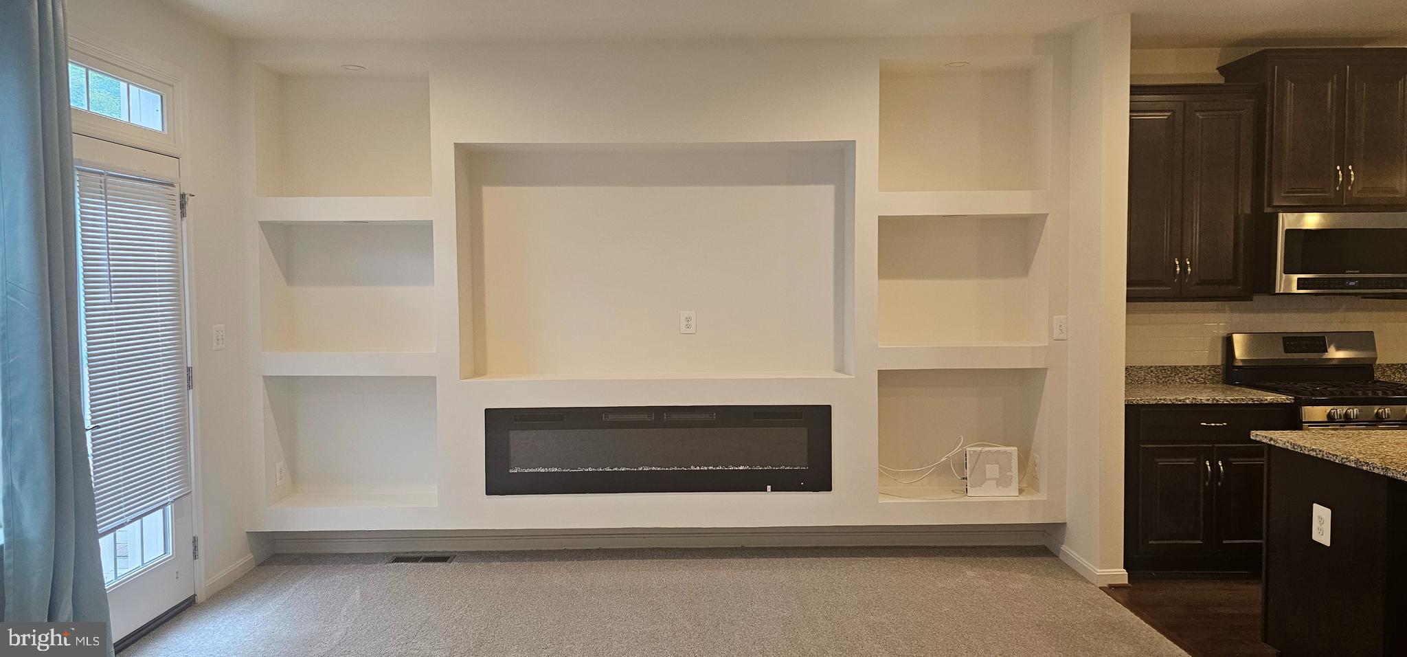 FRANKLIN POINT AT DEERBORNE - Residential Lease