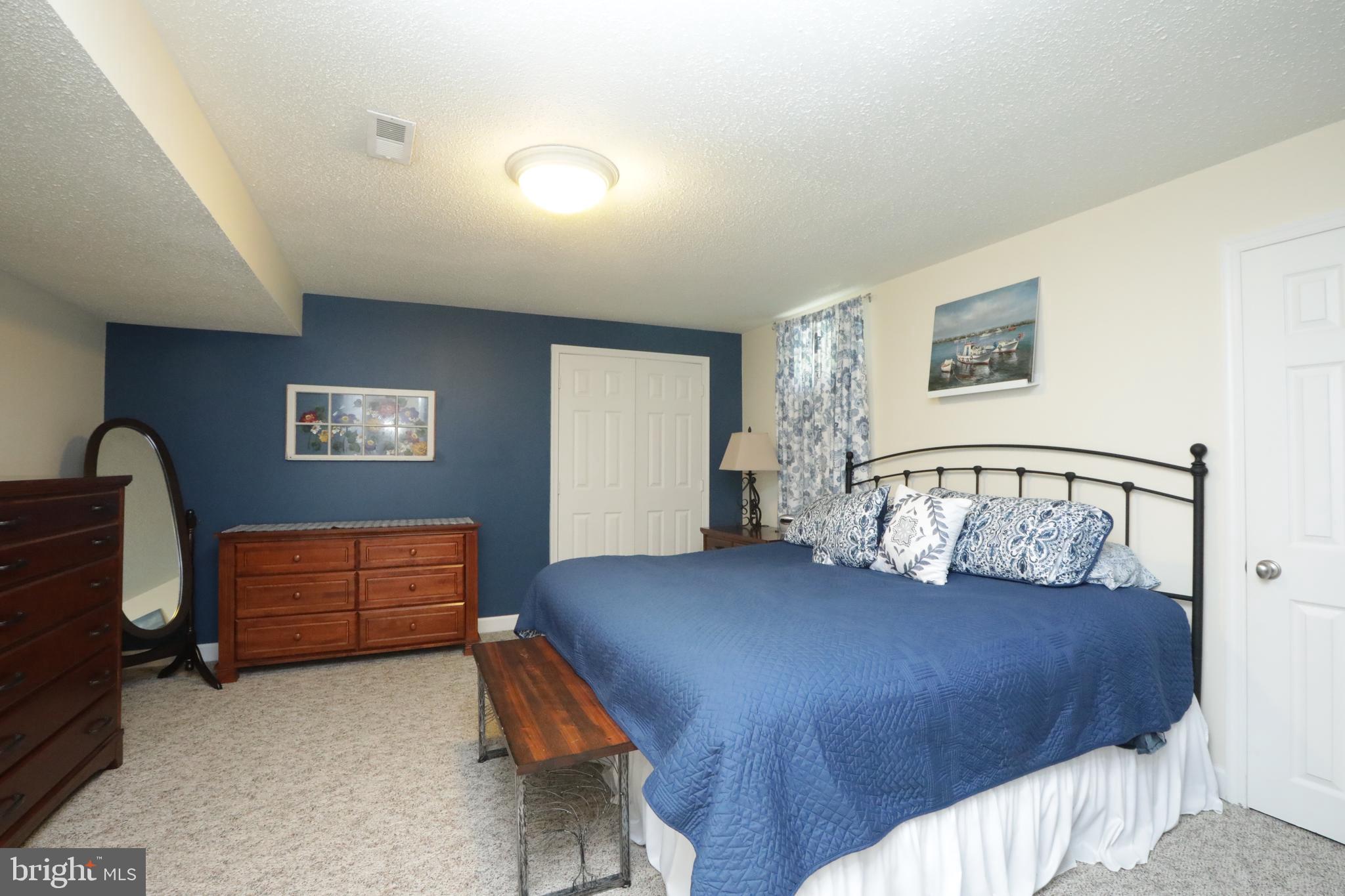 WHISPER CREEK SUB - Residential