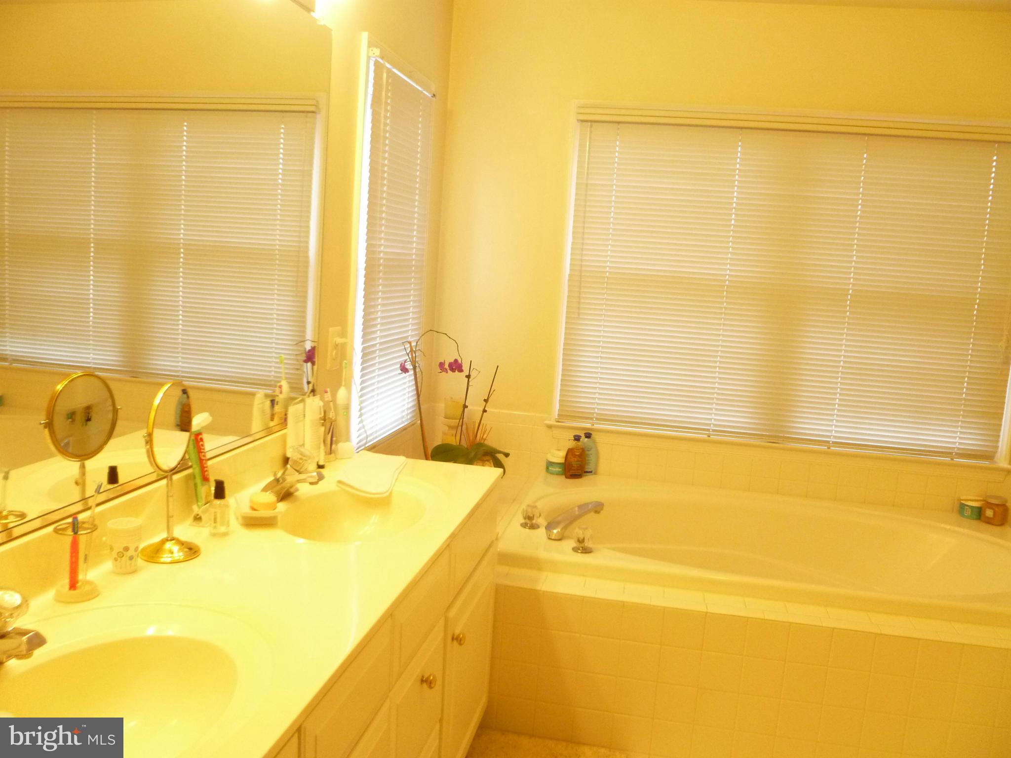 SEMINOLES - Residential Lease