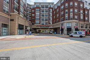 HALSTEAD AT THE METRO - Residential