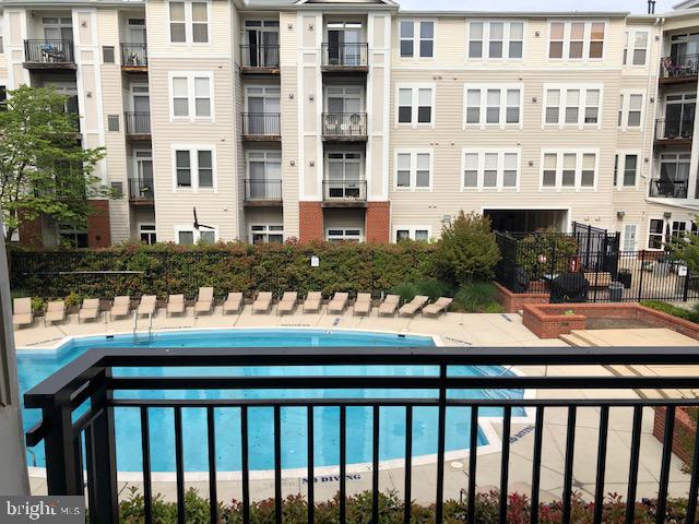 HALSTEAD AT THE METRO - Residential