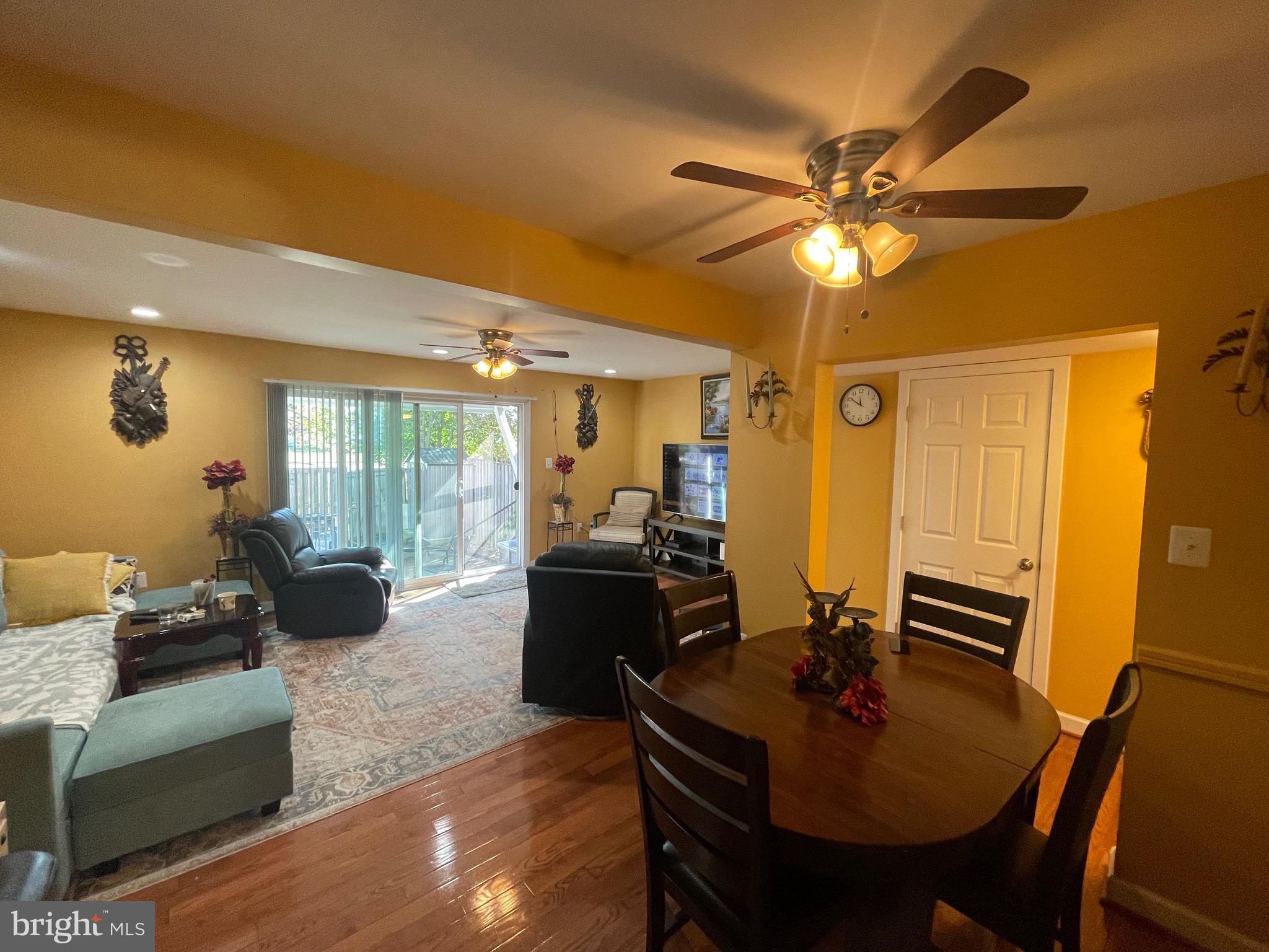 FRANCONIA COMMONS - Residential