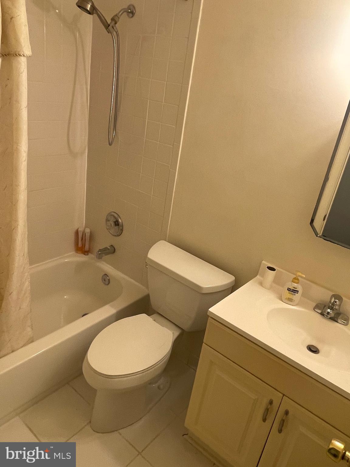 FRANCONIA COMMONS - Residential