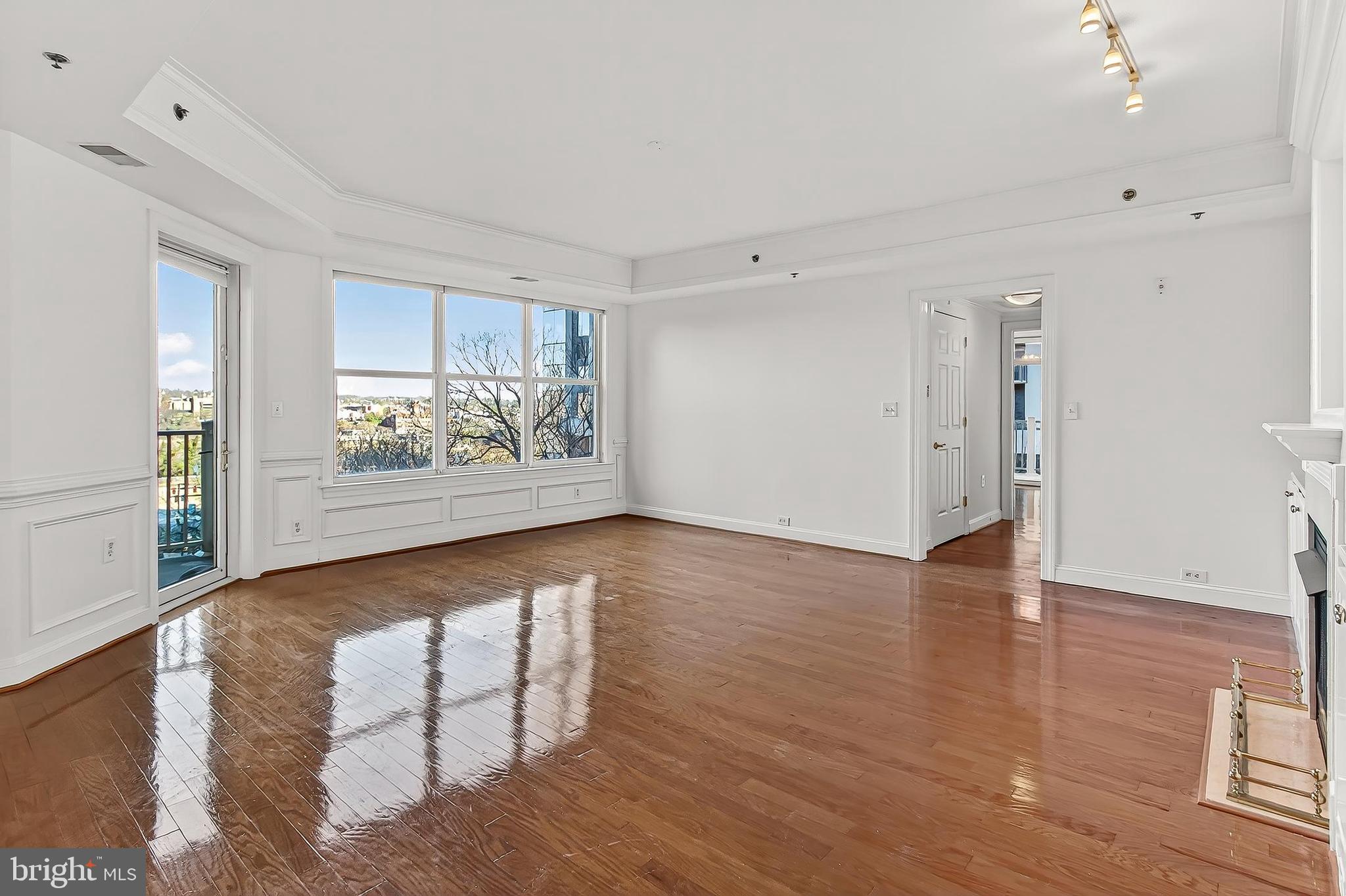 DAKOTA - Residential