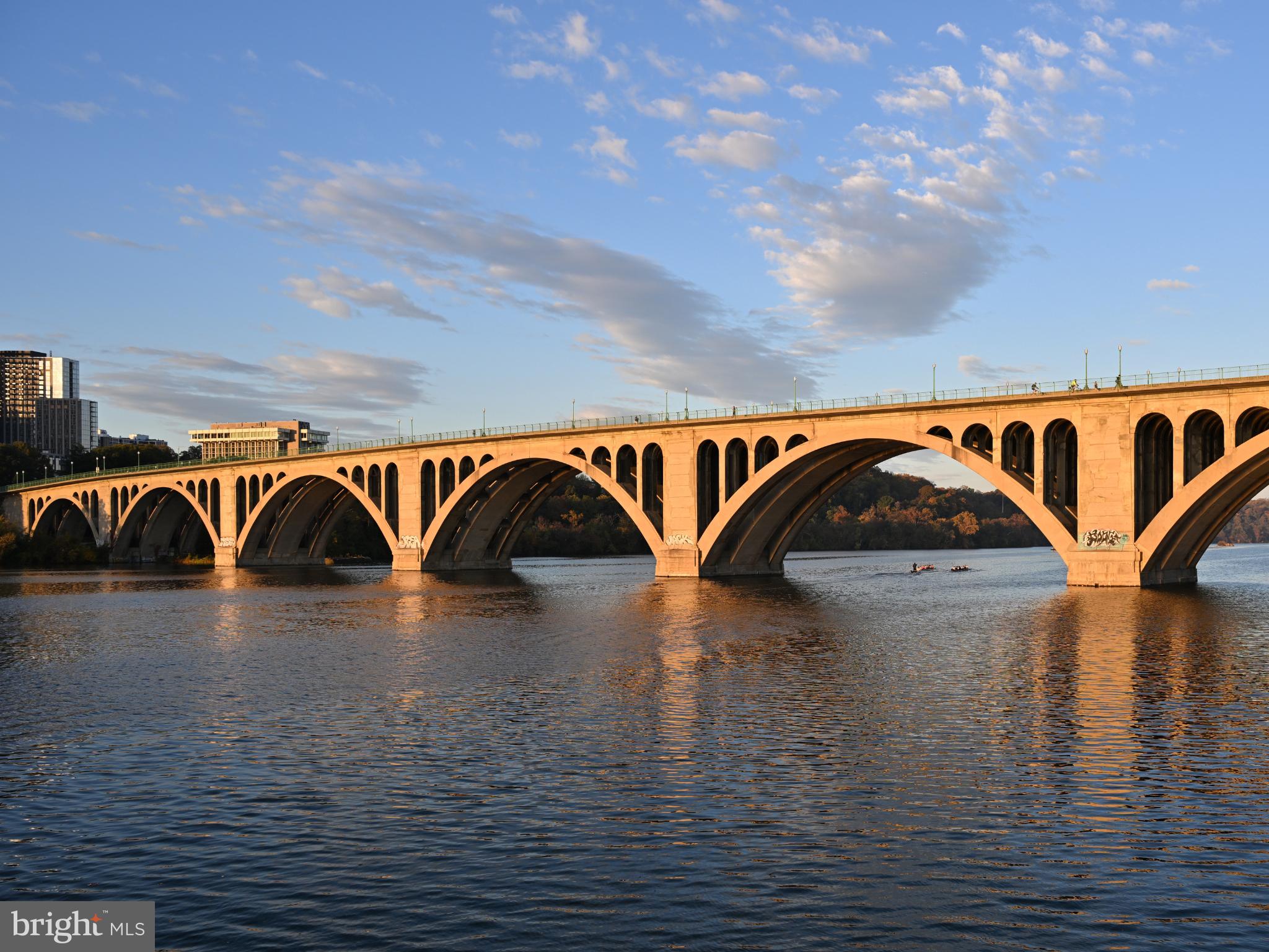 DAKOTA - Residential