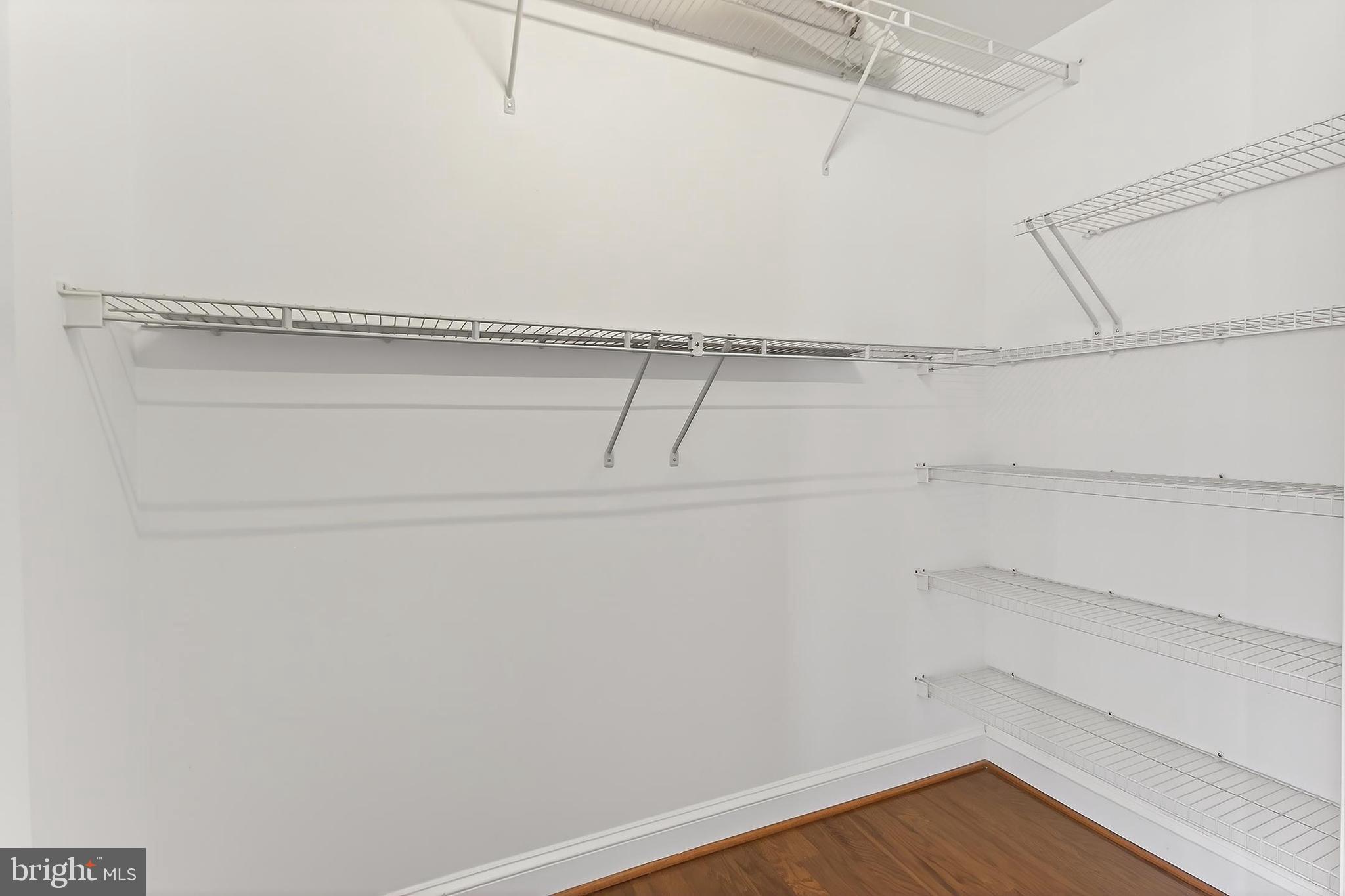 DAKOTA - Residential