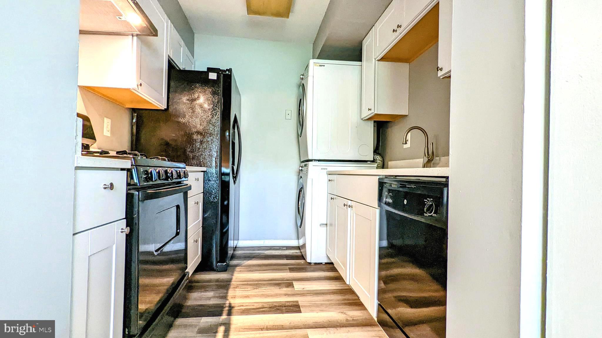 1703 FOUNTAIN ROCK WAY B 1703-B