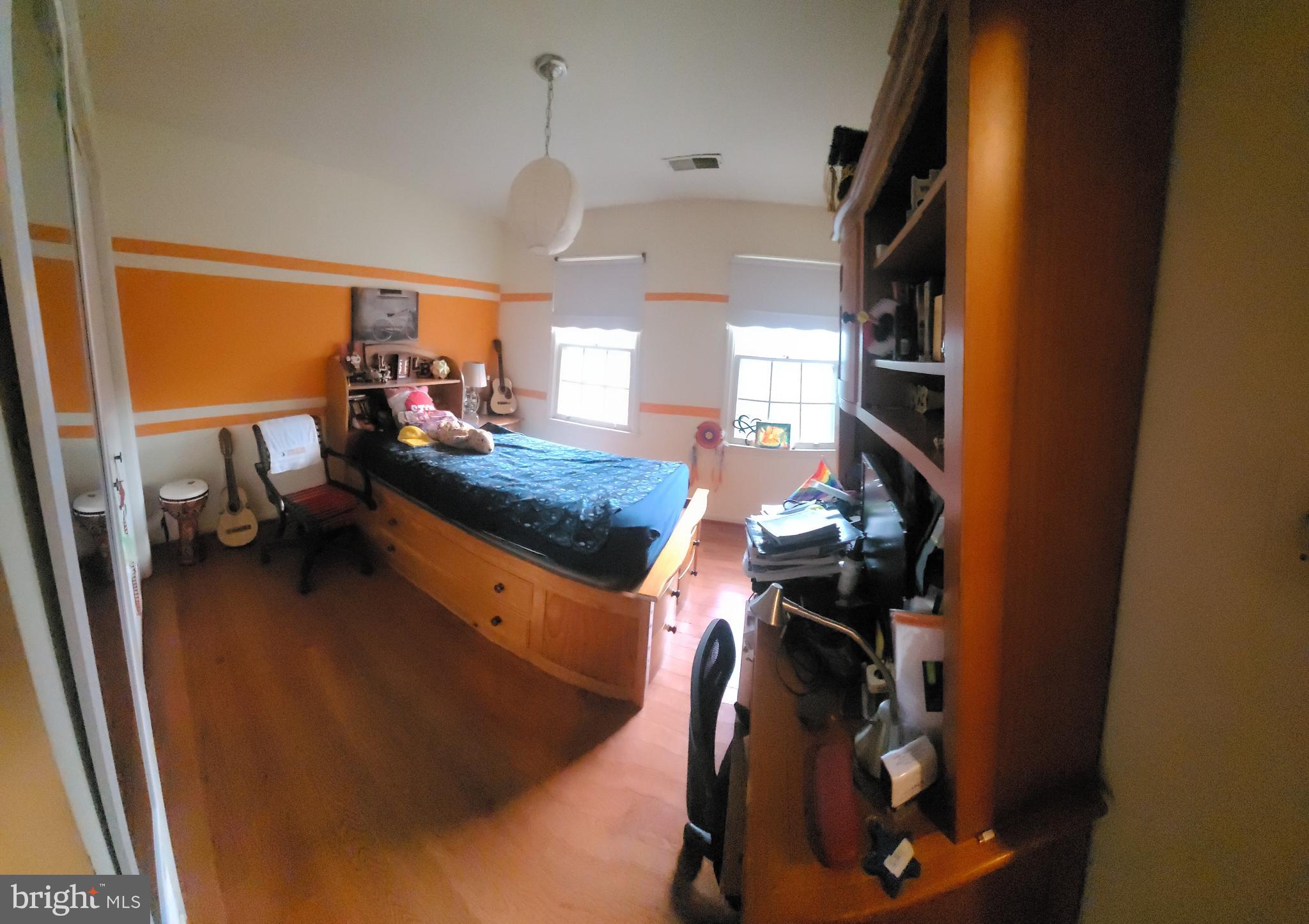 SIGNAL HILL - Residential