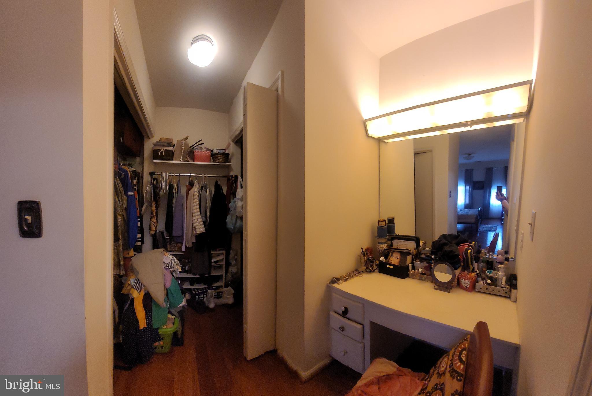 SIGNAL HILL - Residential