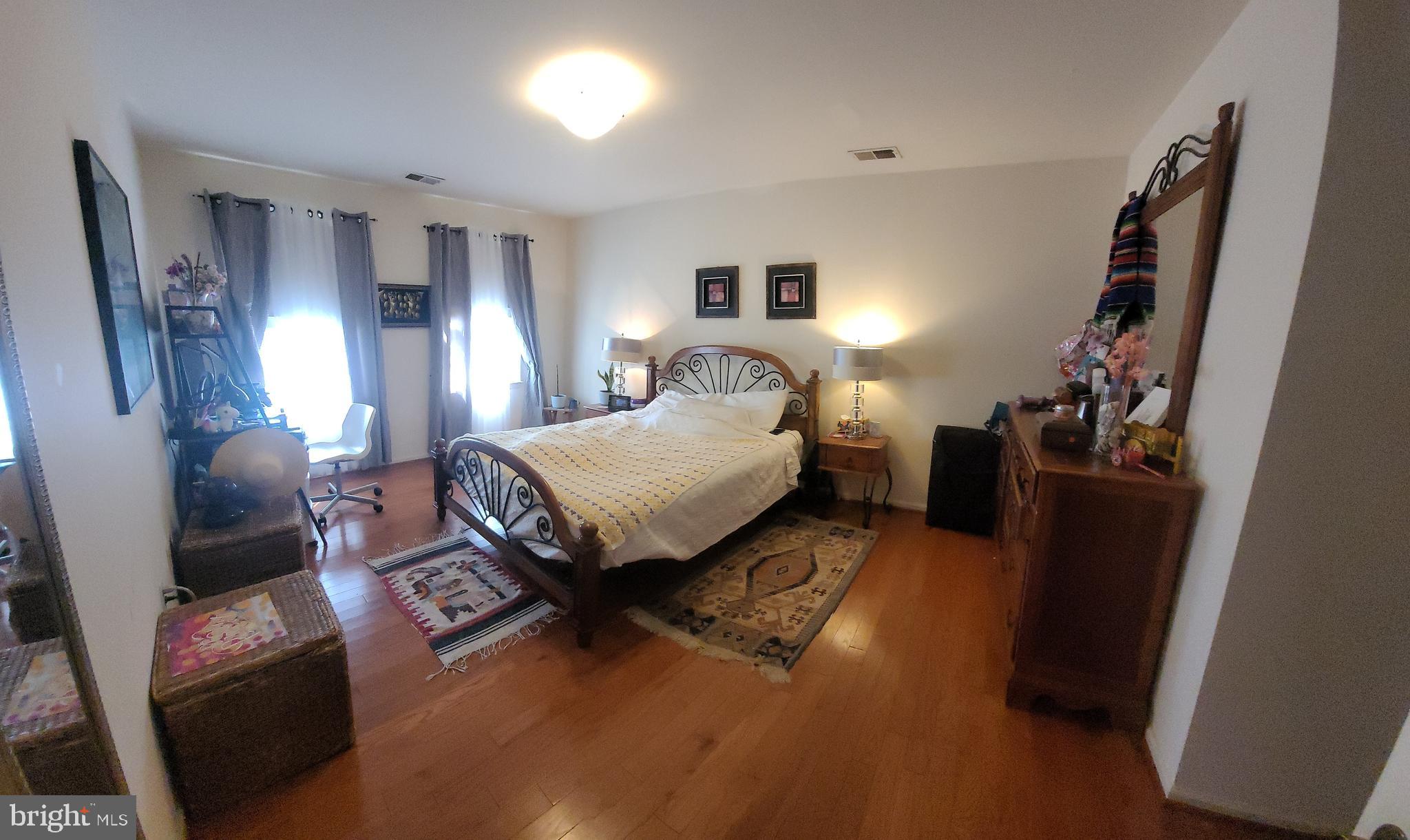 SIGNAL HILL - Residential