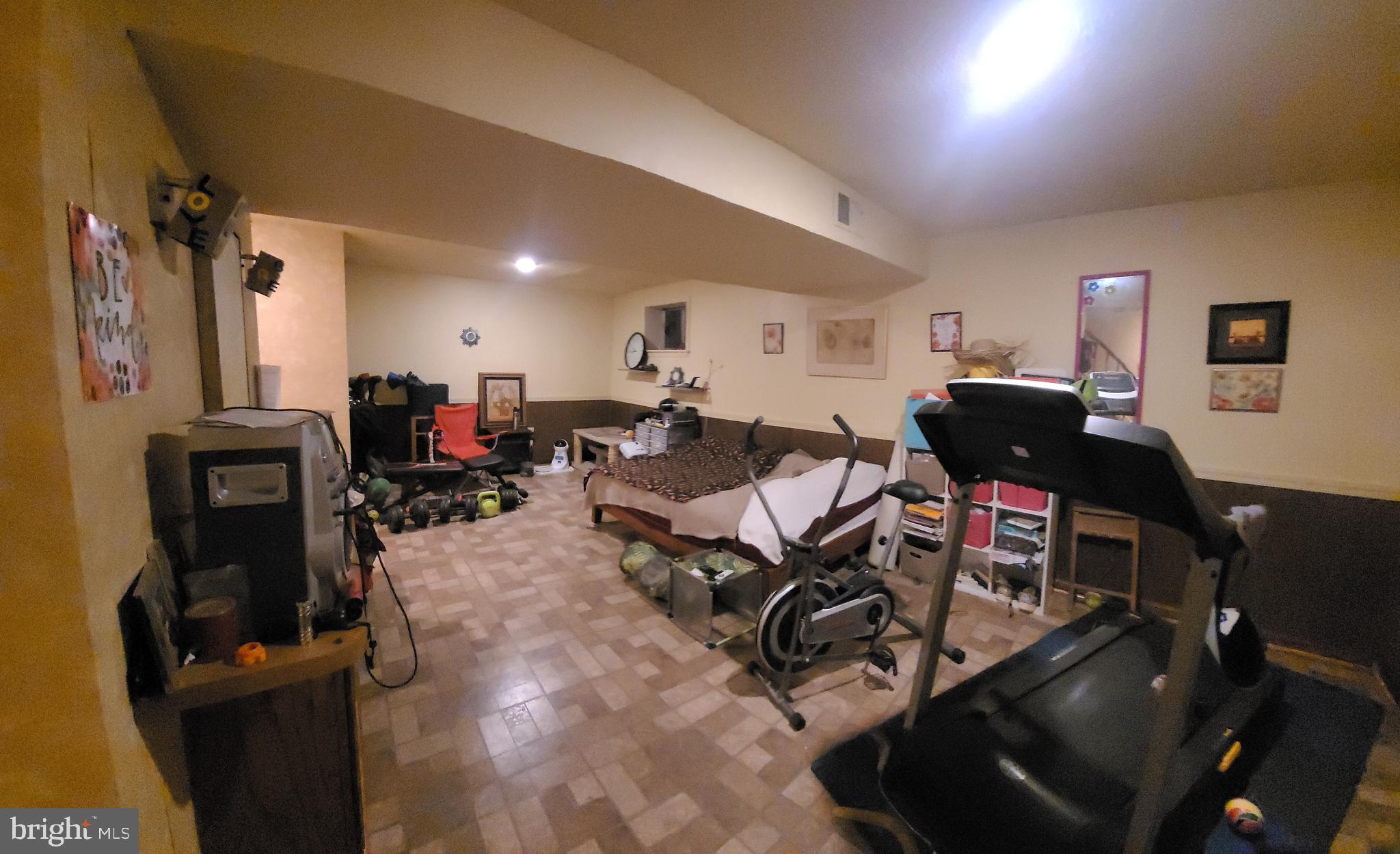 SIGNAL HILL - Residential