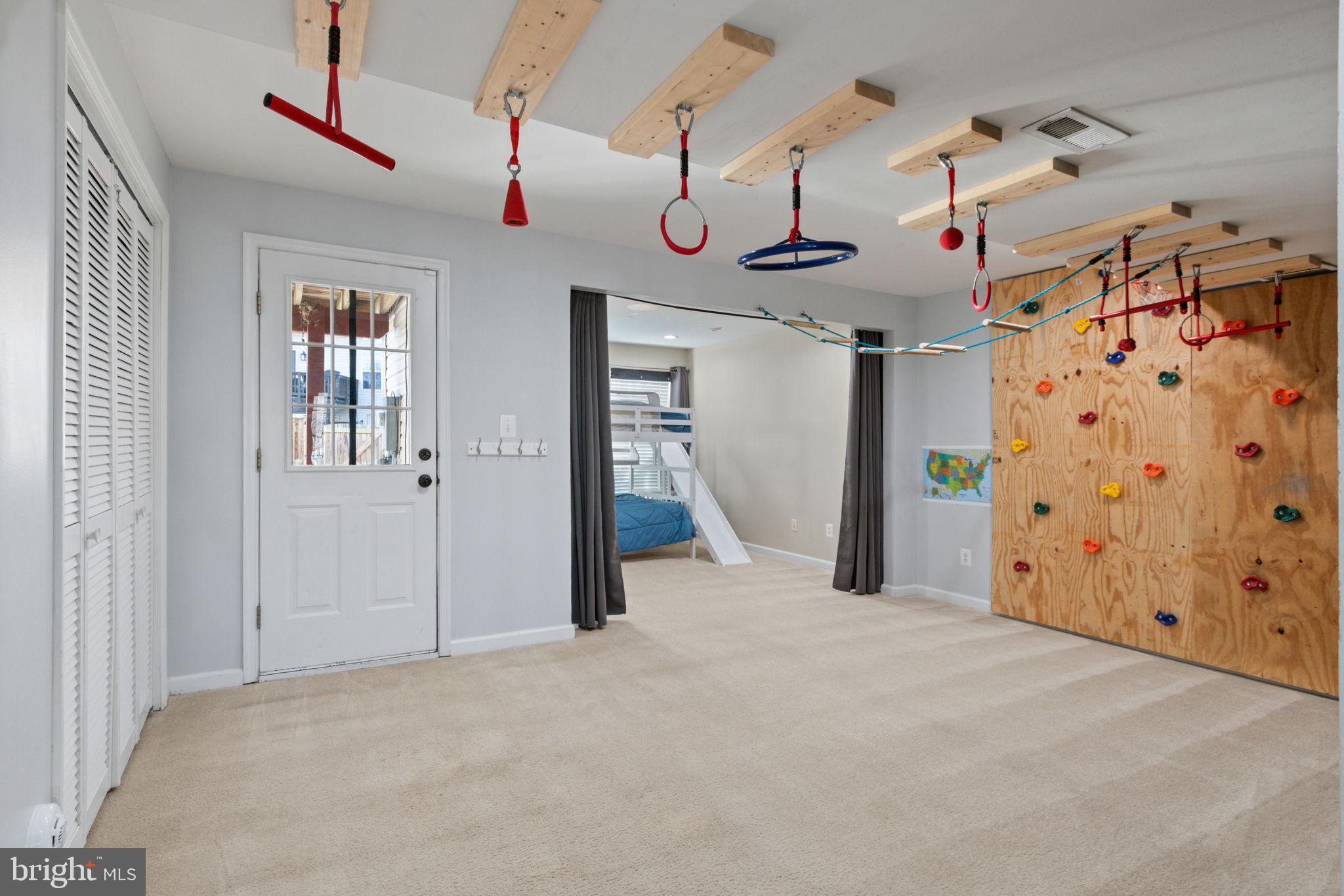 BRAEMAR TOWNHOMES - Residential