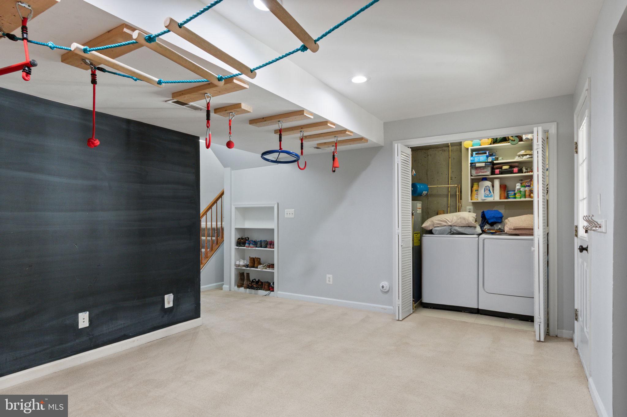 BRAEMAR TOWNHOMES - Residential