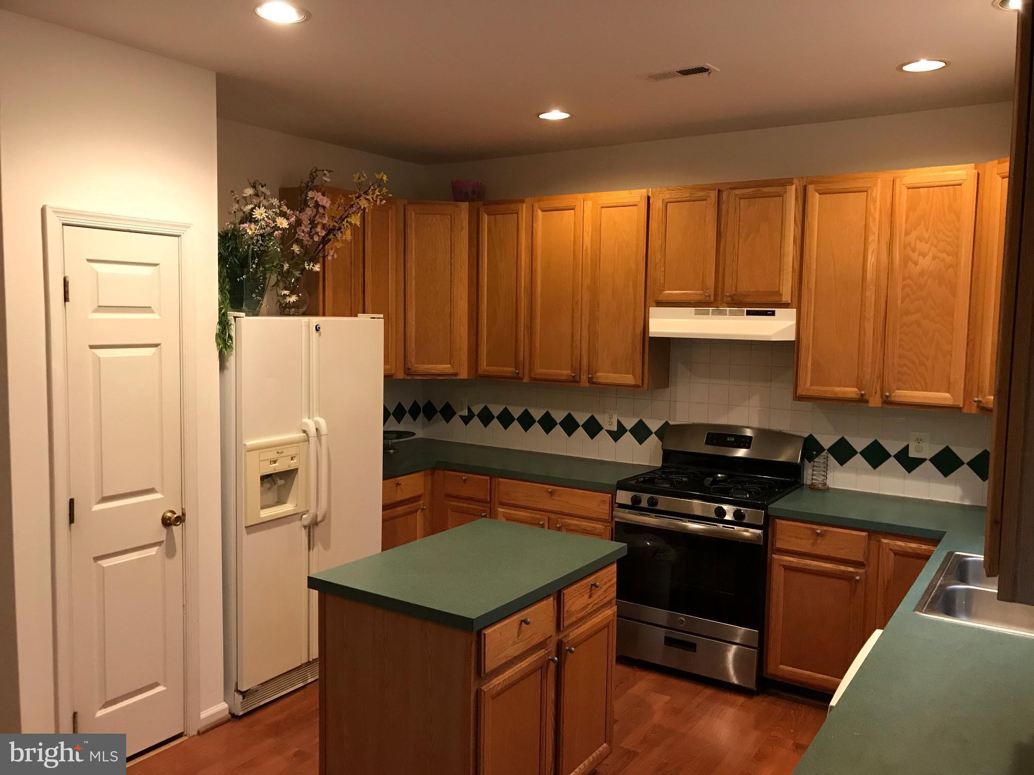 KINGSTOWNE - Residential