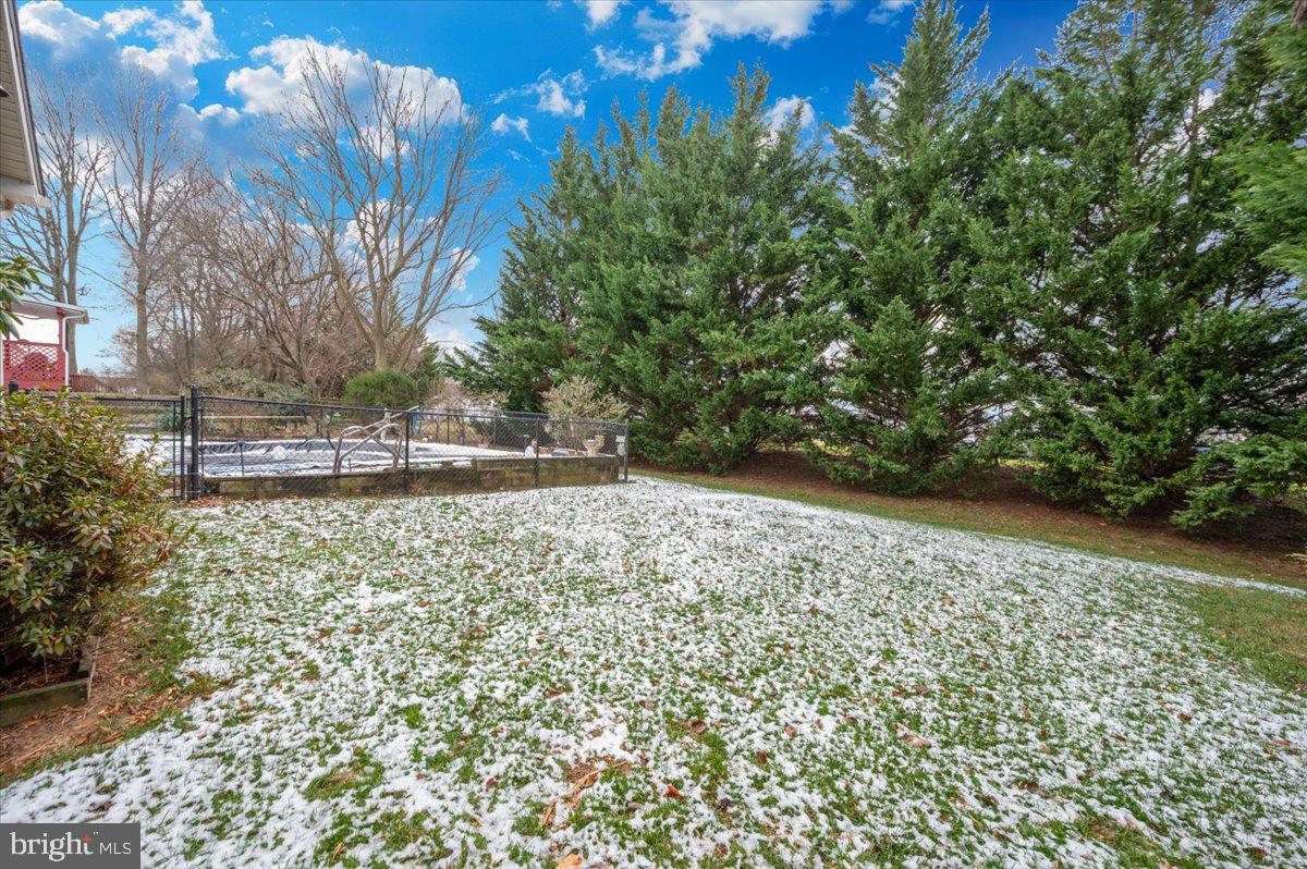 FOUNTAIN ROCK MANOR - Residential